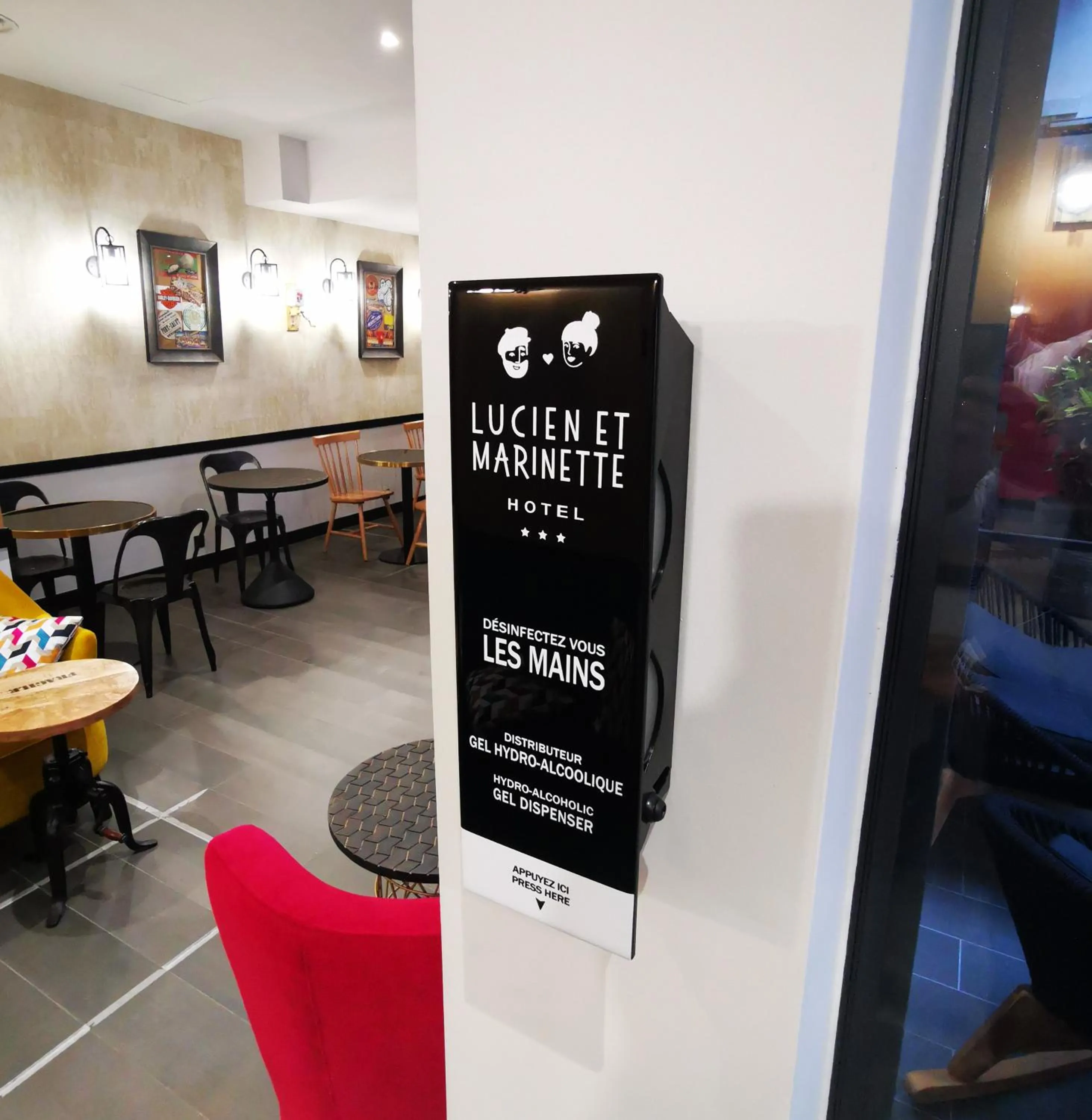 Breakfast in Hôtel Lucien & Marinette