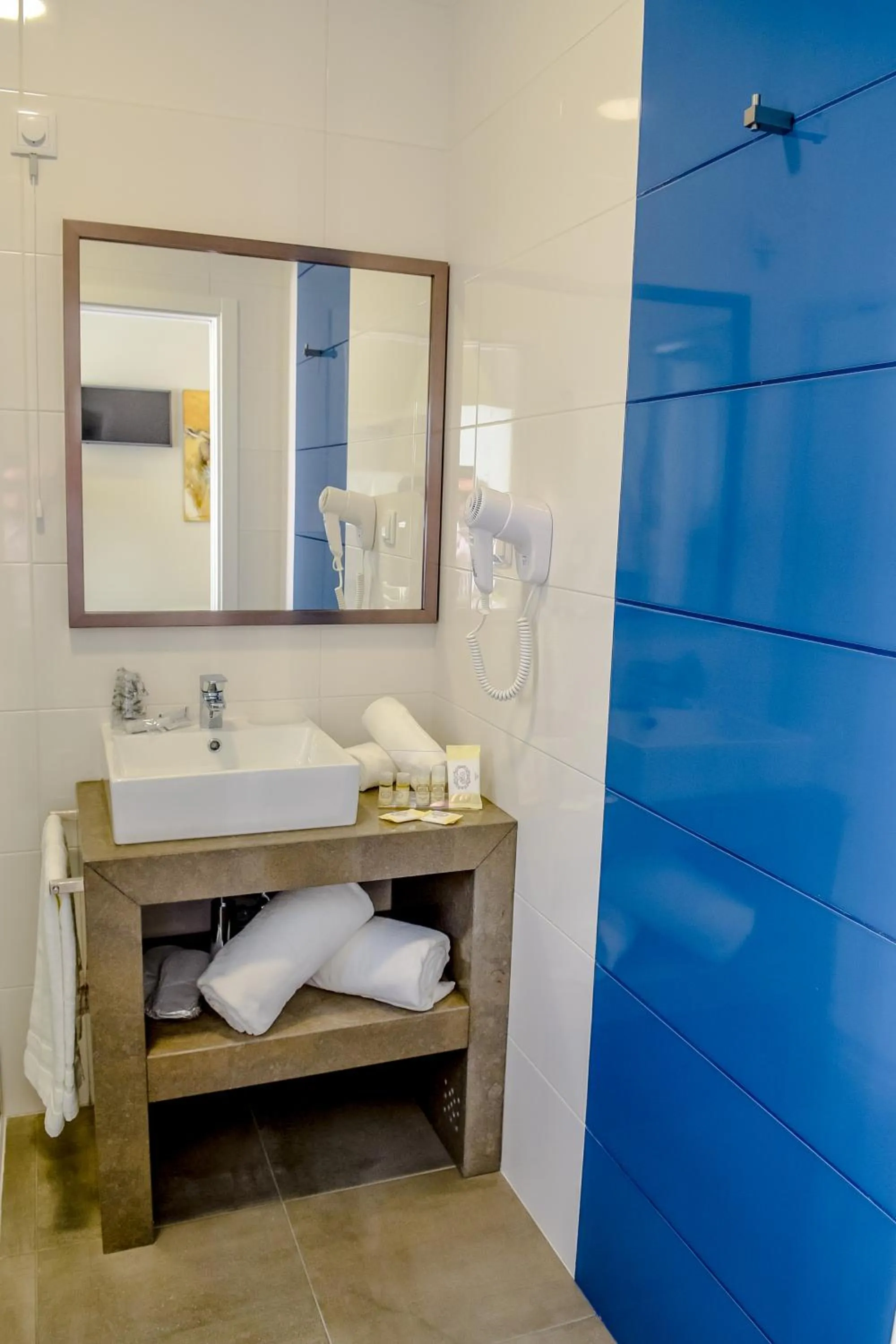 Bathroom in Villamar Style Maison