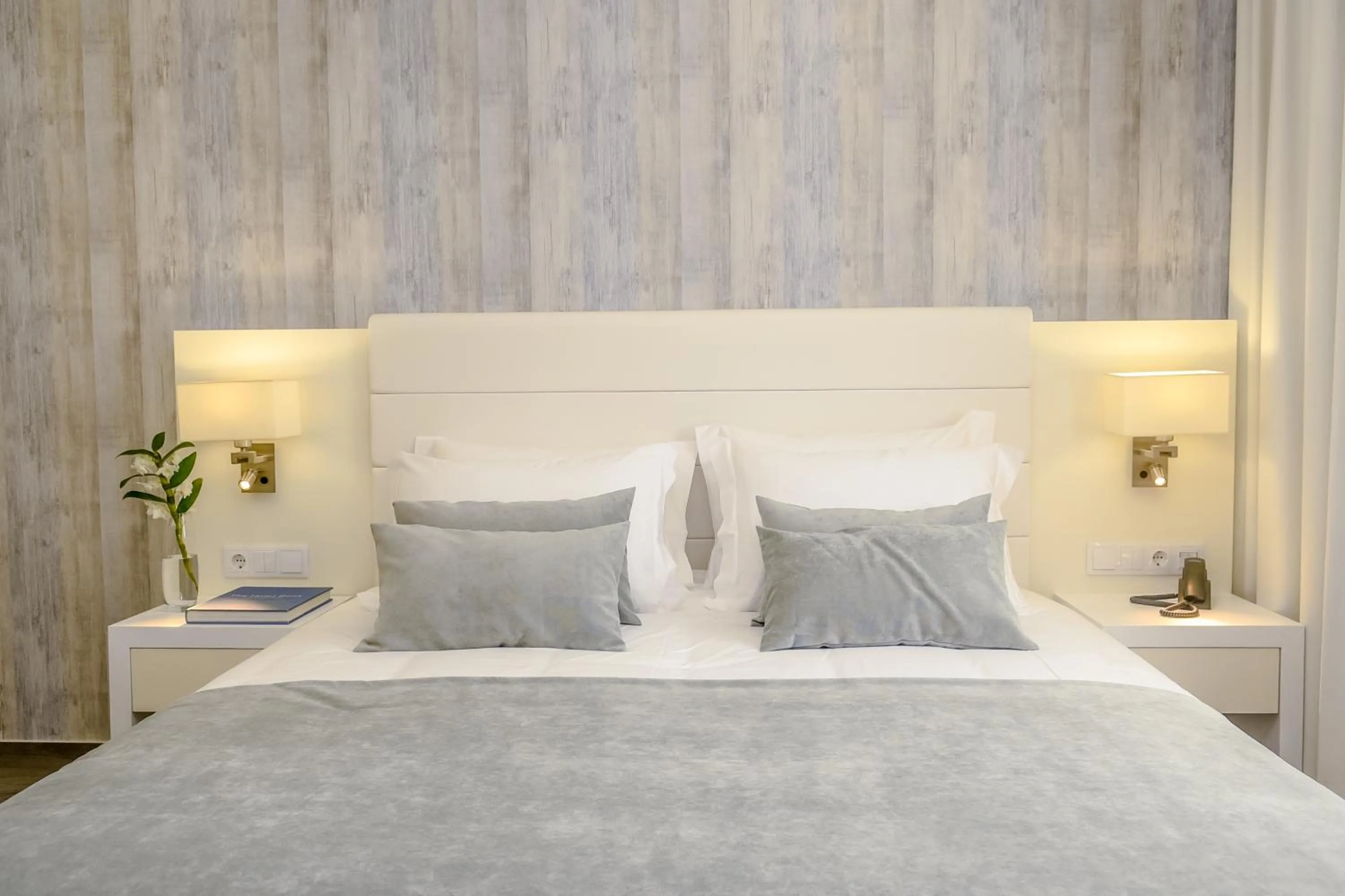 Bed in Villamar Style Maison