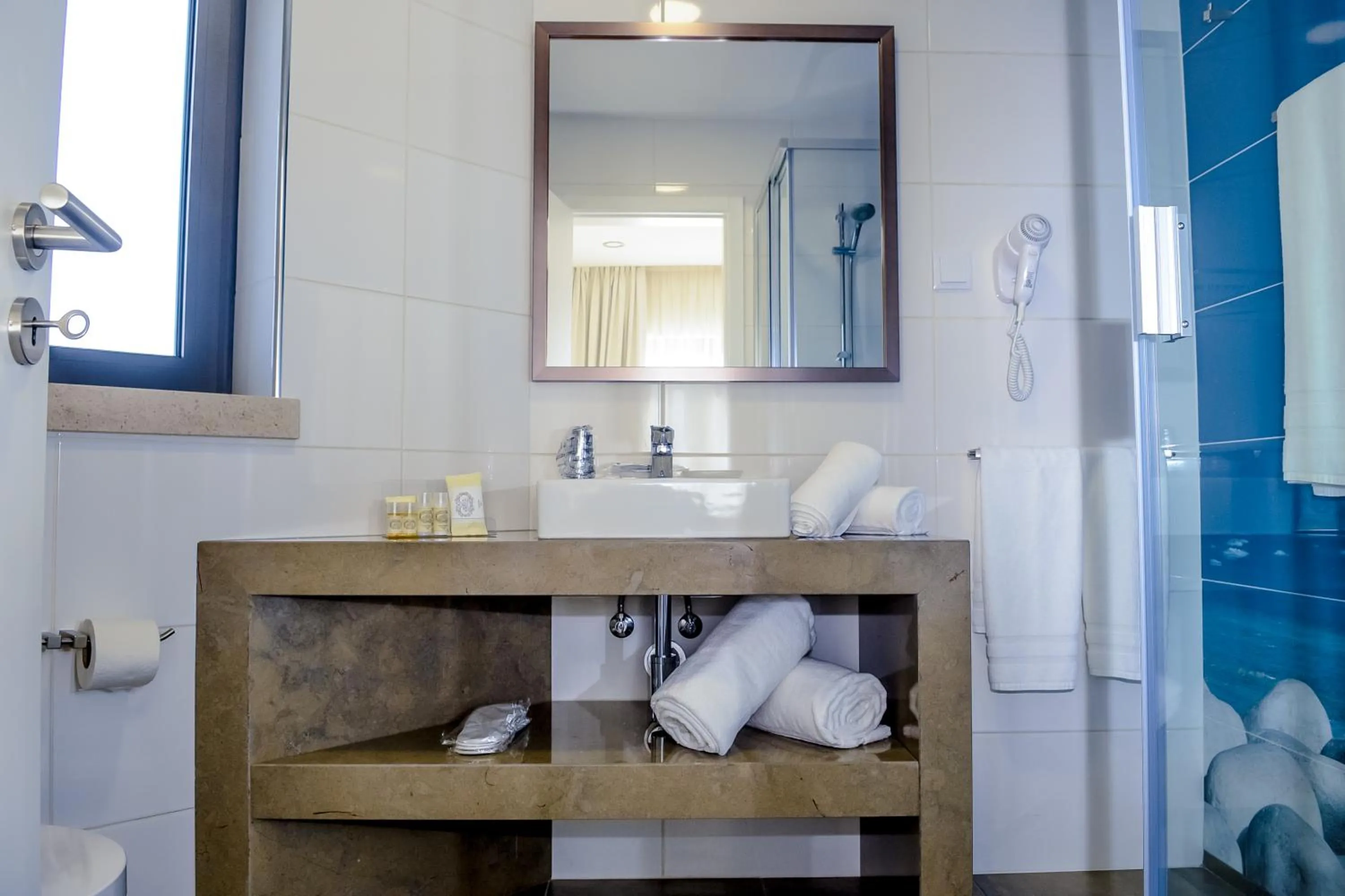 Bathroom in Villamar Style Maison