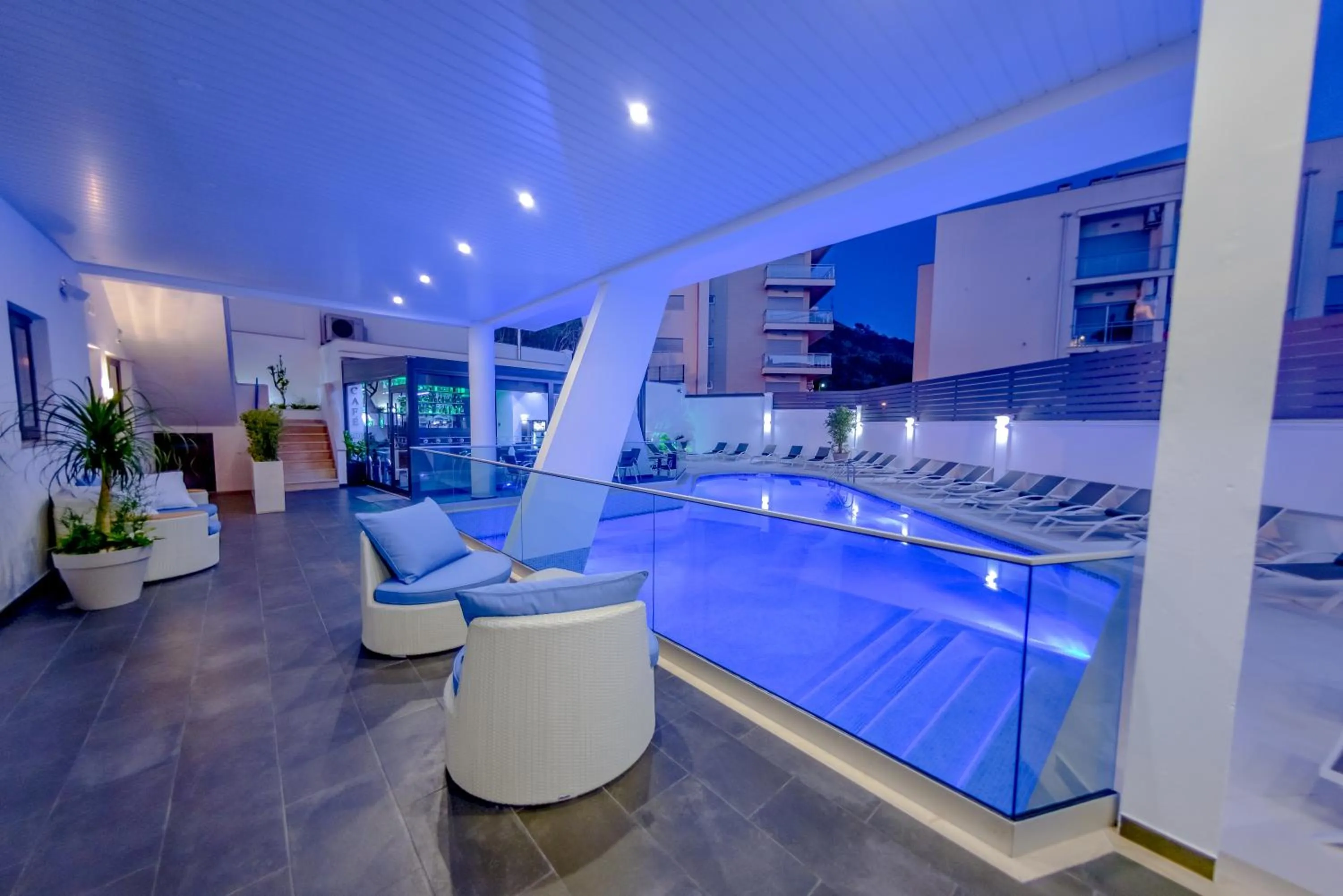 Pool view in Villamar Style Maison