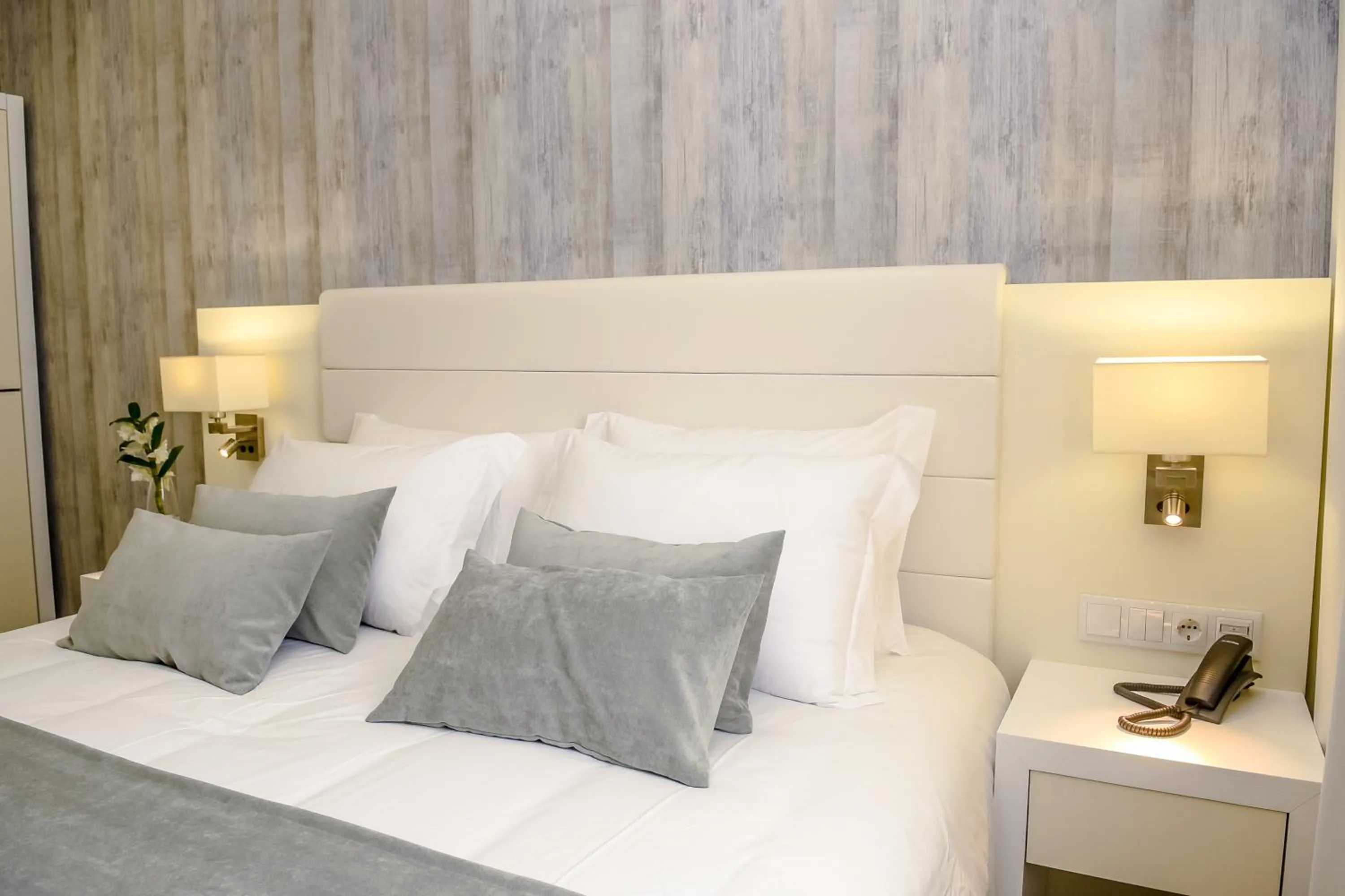 Bed in Villamar Style Maison