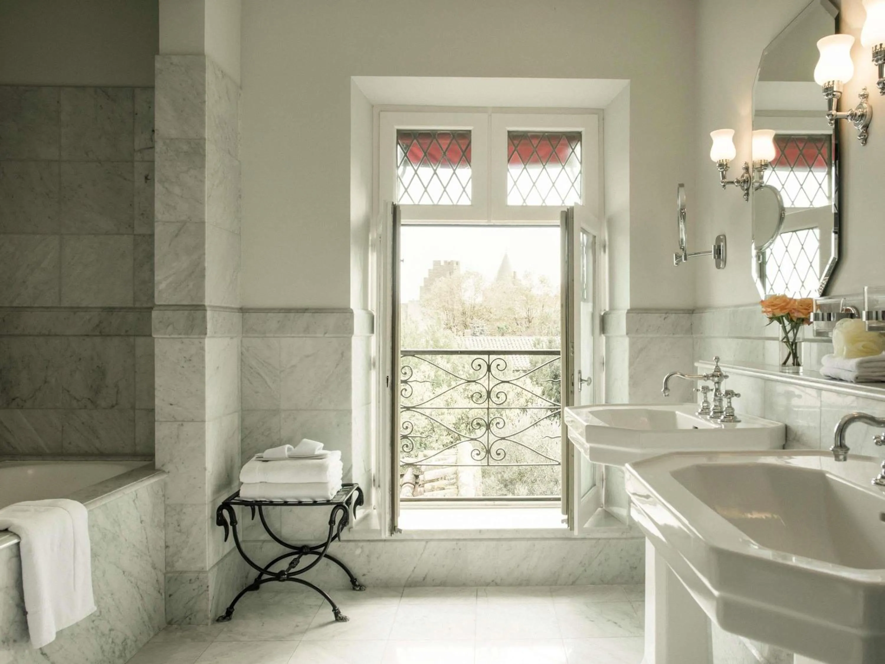 Bedroom in Hotel de la Cité Carcassonne - MGallery Collection