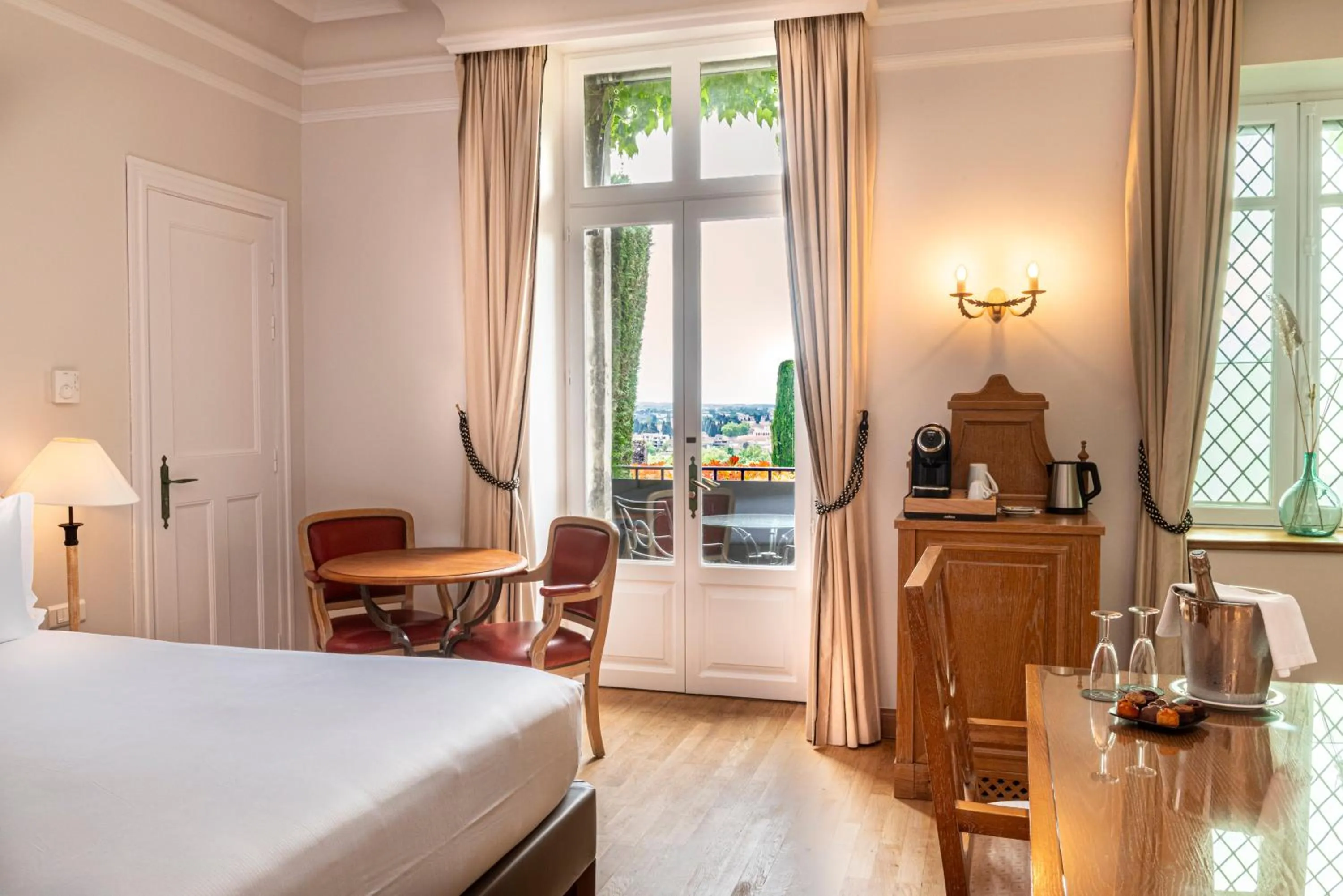 Bedroom, Bed in Hotel de la Cité Carcassonne - MGallery Collection