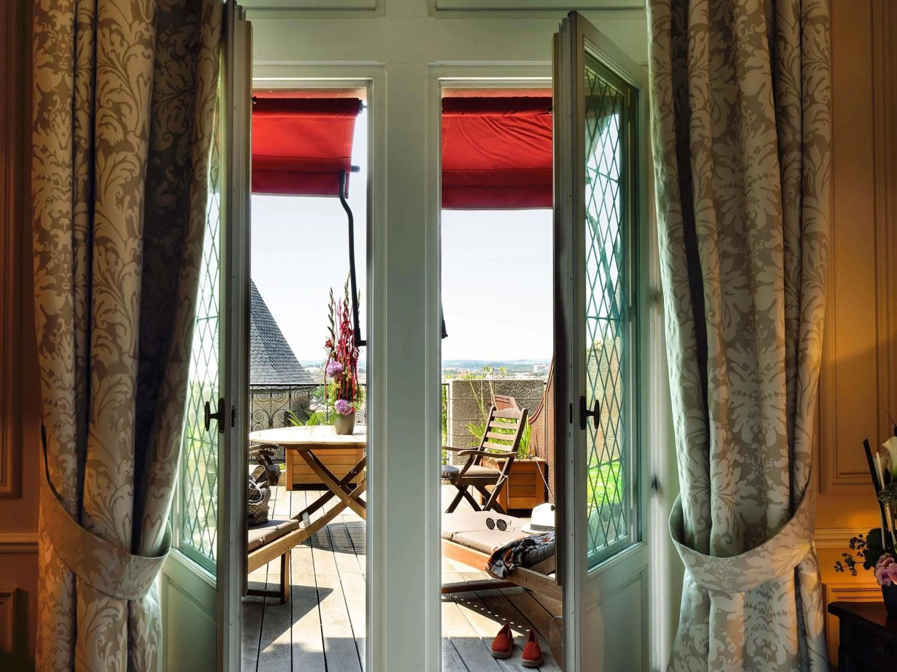 Bedroom in Hotel de la Cité Carcassonne - MGallery Collection
