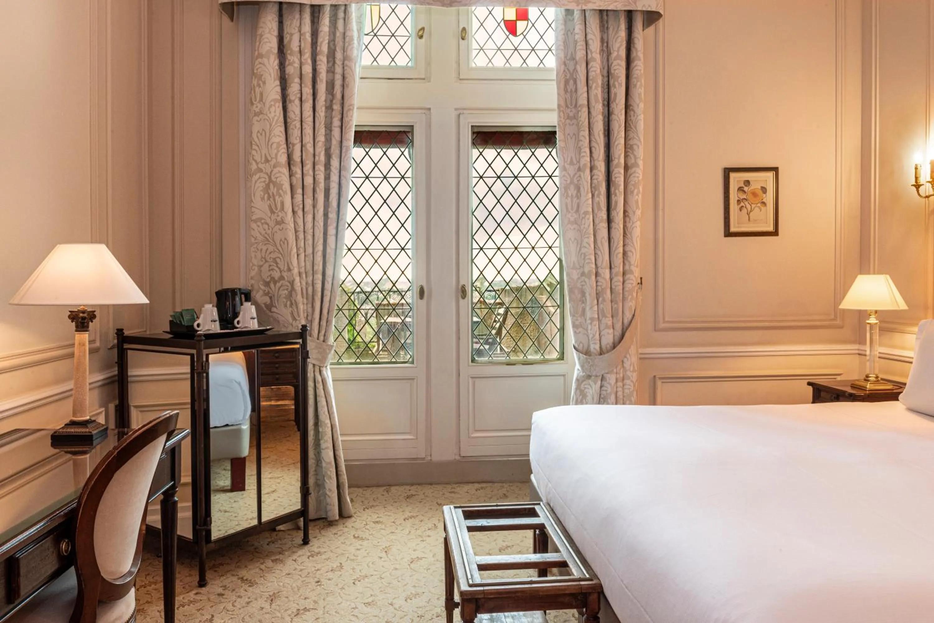 Bedroom, Bed in Hotel de la Cité Carcassonne - MGallery Collection