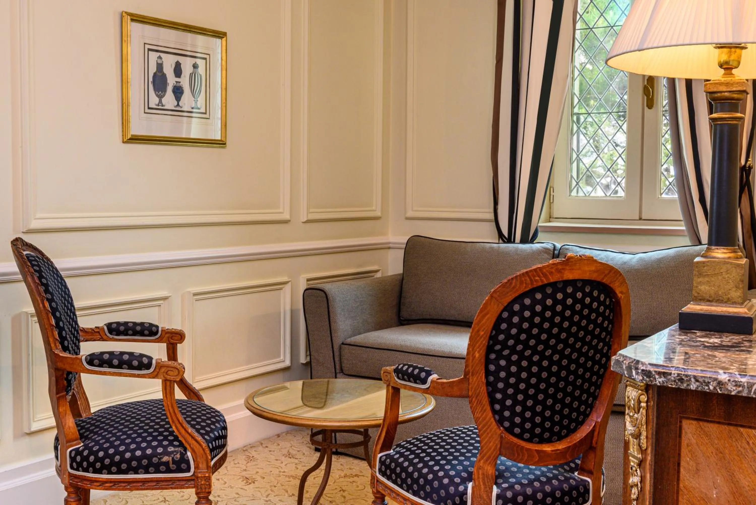 Seating area in Hotel de la Cité Carcassonne - MGallery Collection