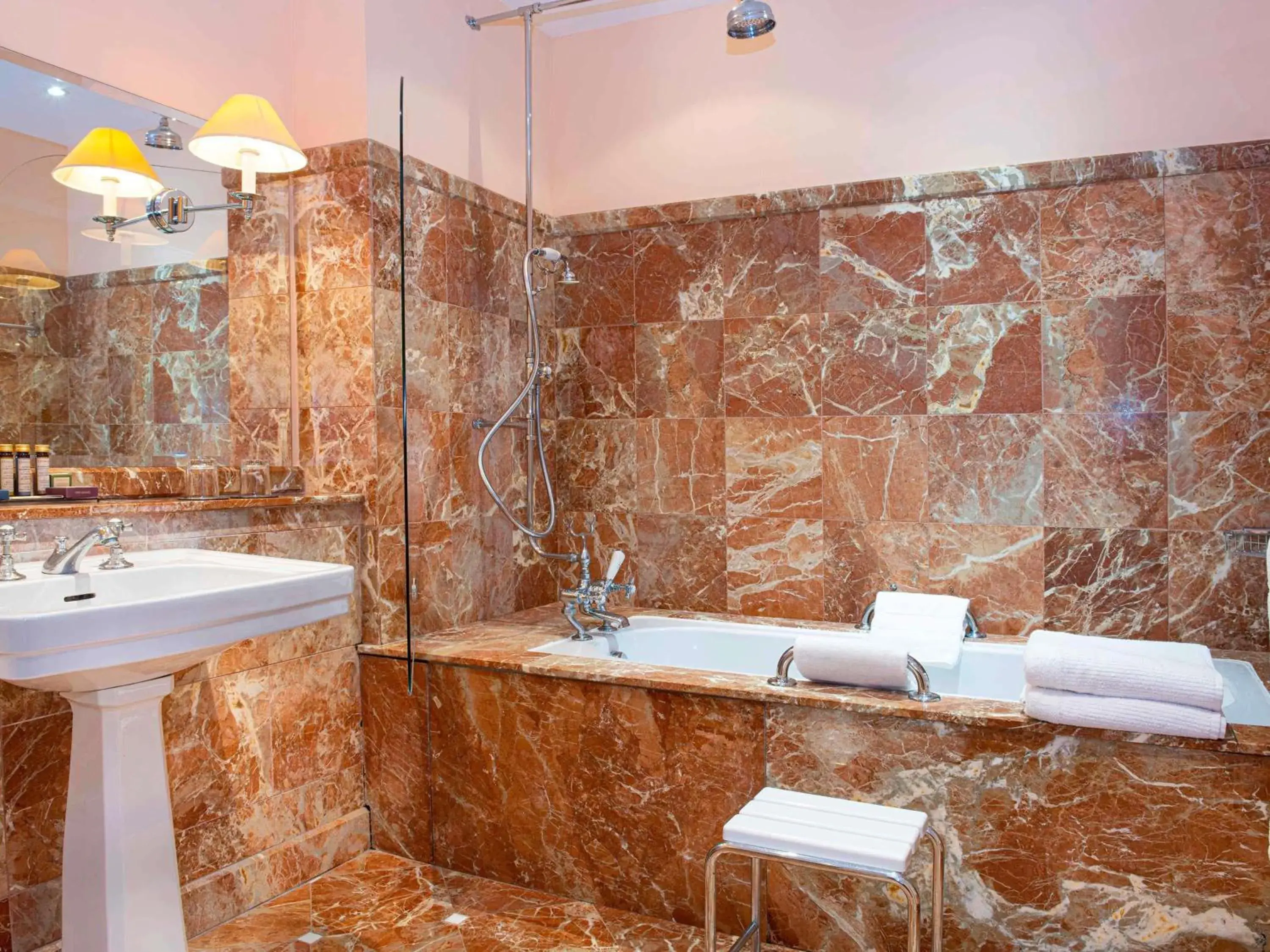 Classic King Room with Street View in Hotel de la Cité Carcassonne - MGallery Collection Classic King Room with Street View in Hotel de la Cité Carcassonne - MGallery Collection