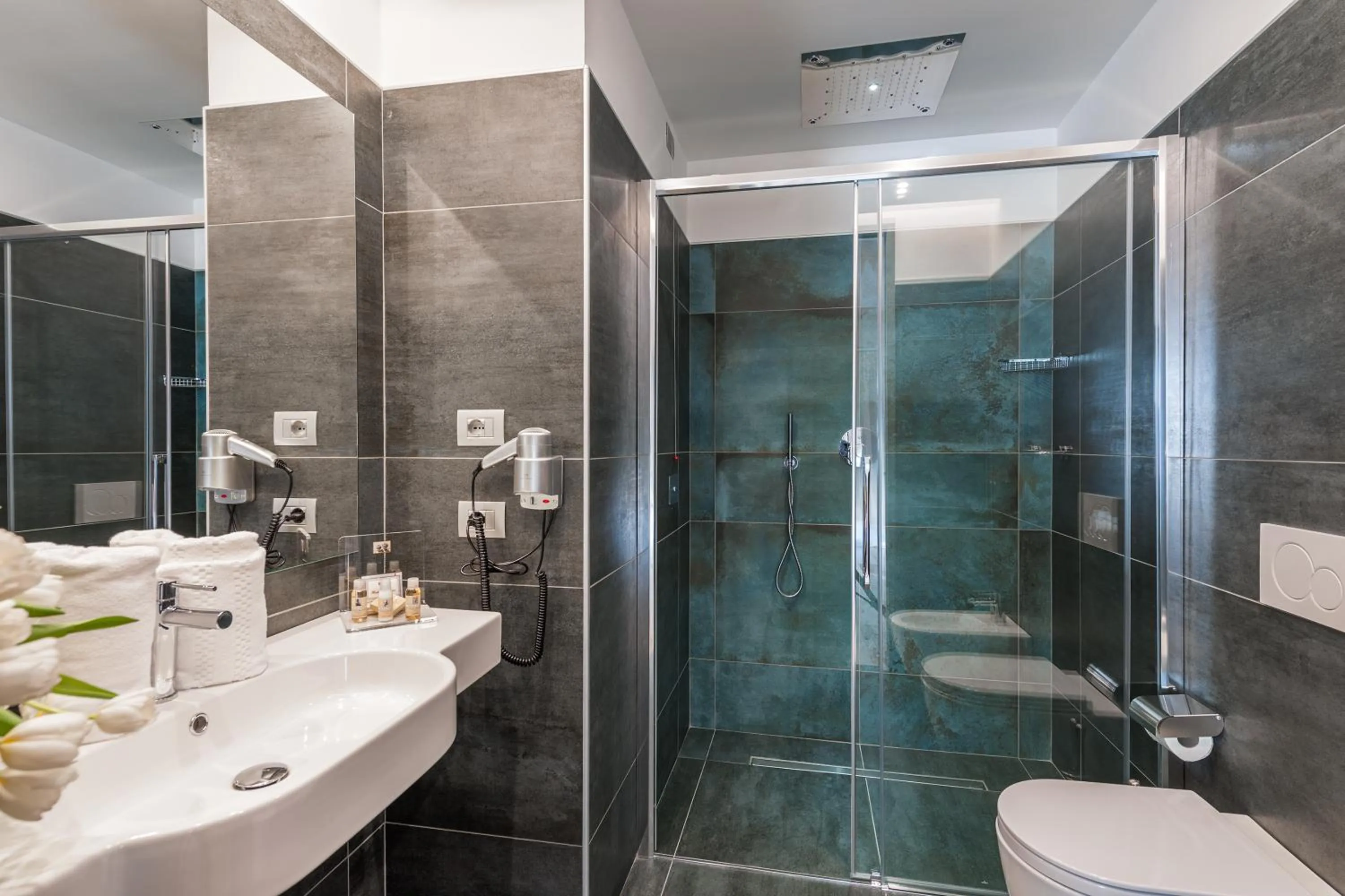 Bathroom in Hotel Mastino