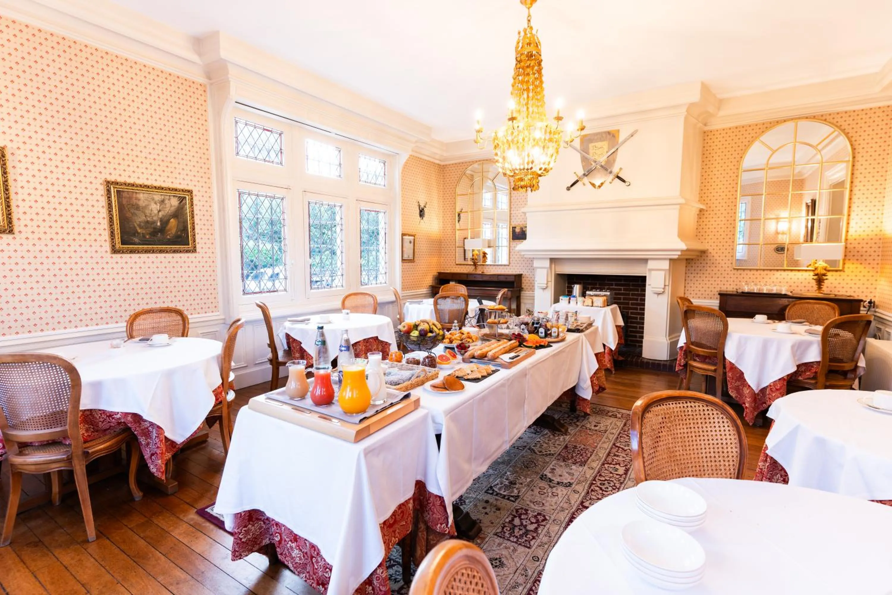 Breakfast in Le Manoir Saint Thomas