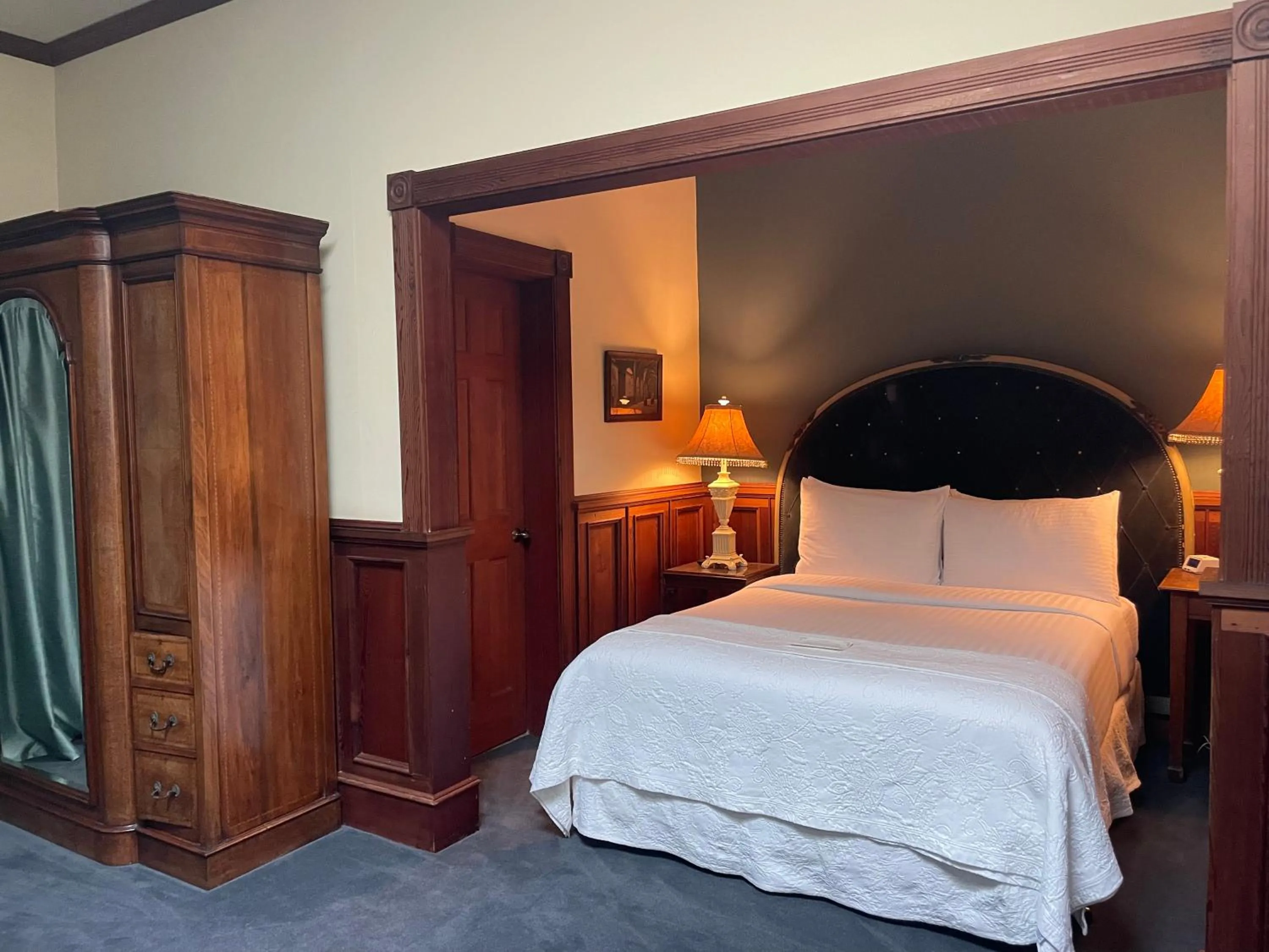 Bed in The Inn at 2nd & C