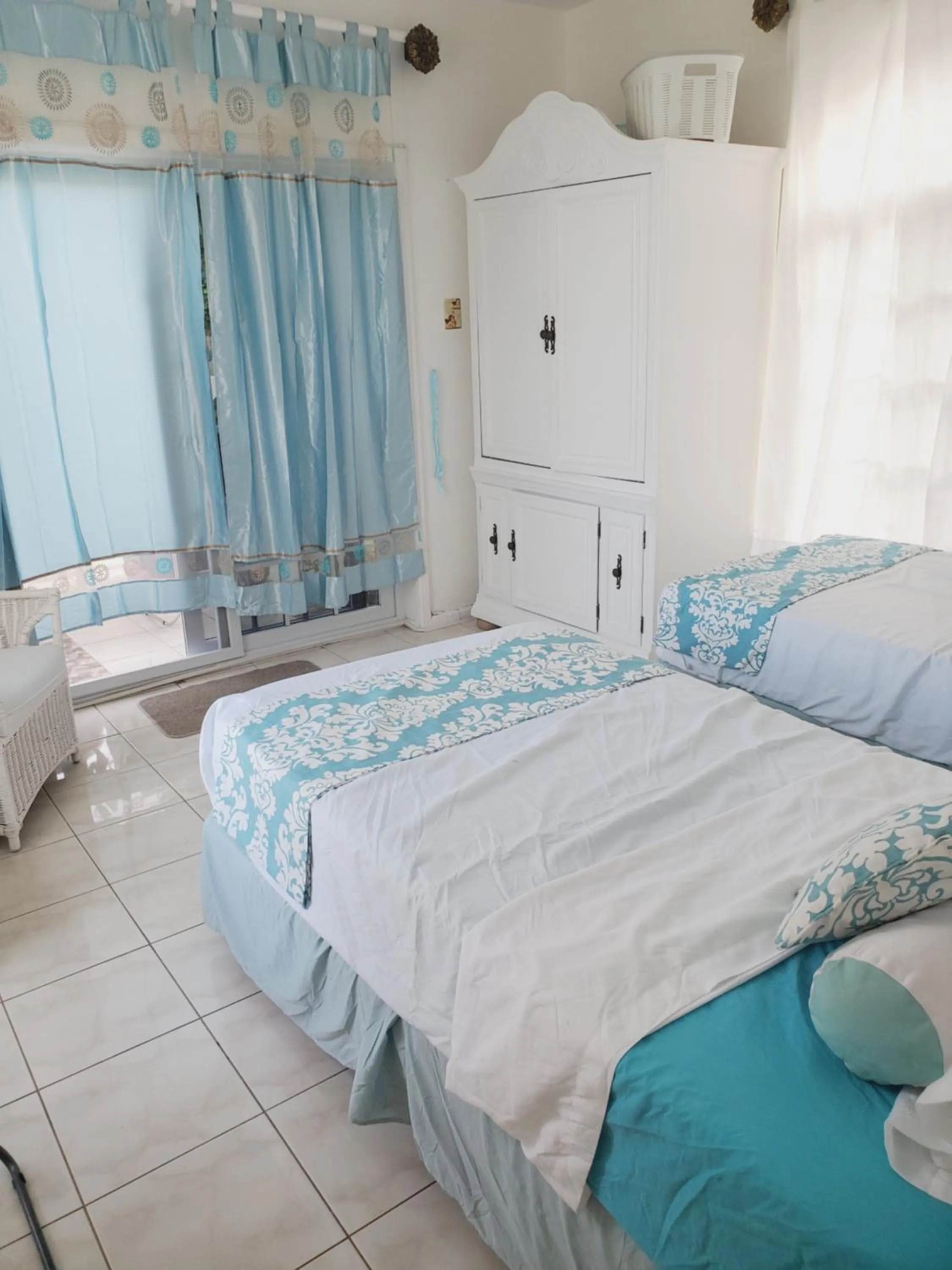 Balcony/Terrace, Bed in Blue Topaz