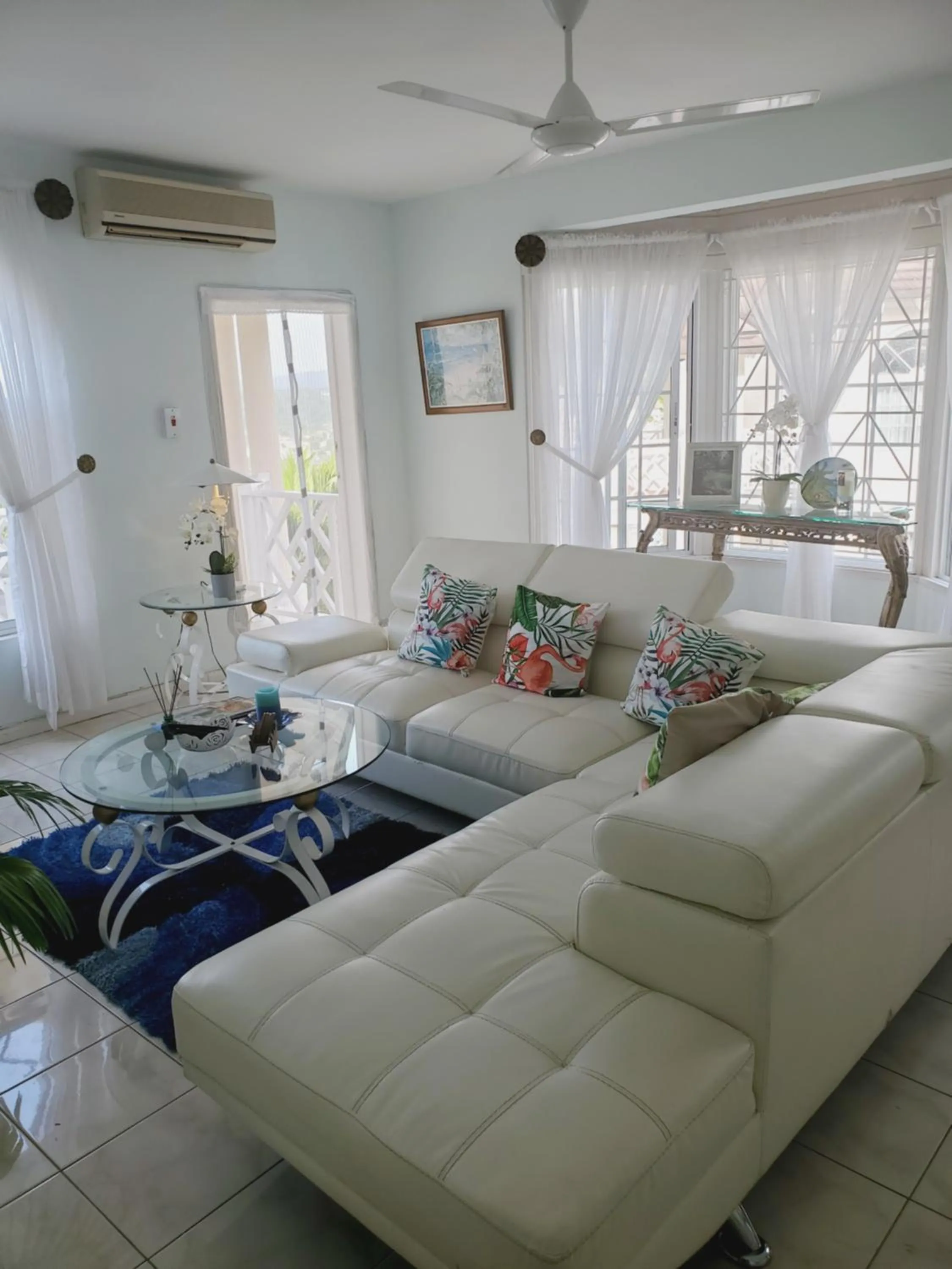 Living room in Blue Topaz
