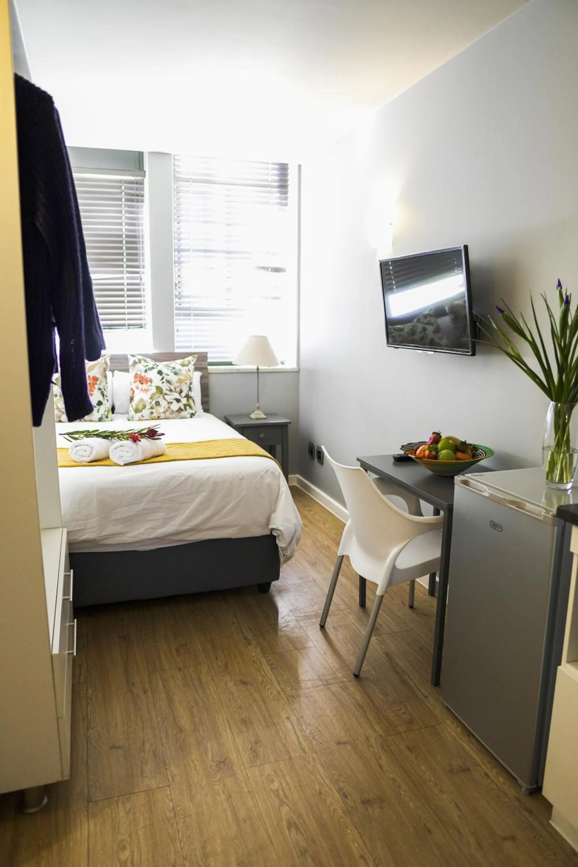 Living room, Bed in 106 On Adderley Accommodation