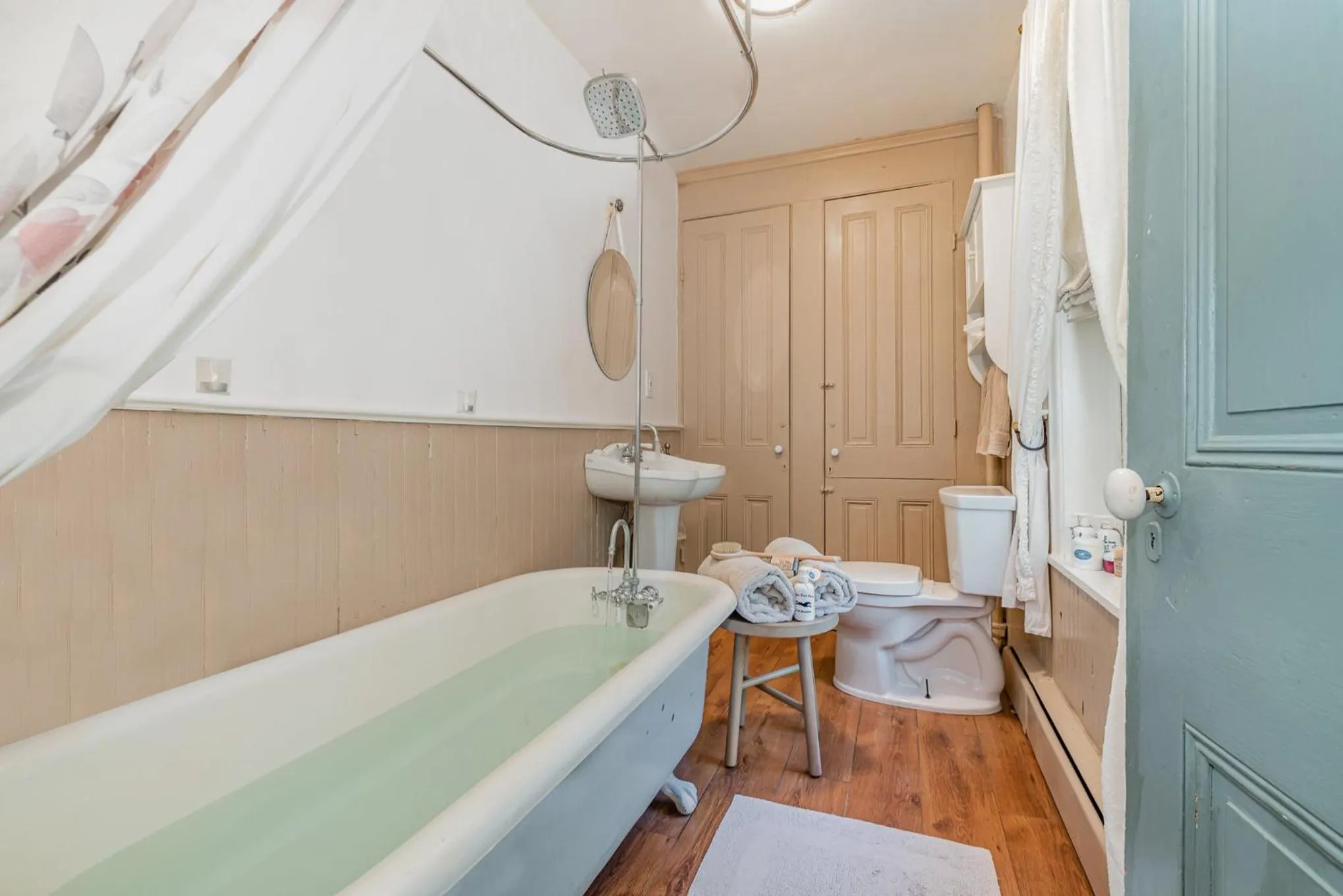 Fallen Tree Farm Bed and Breakfast