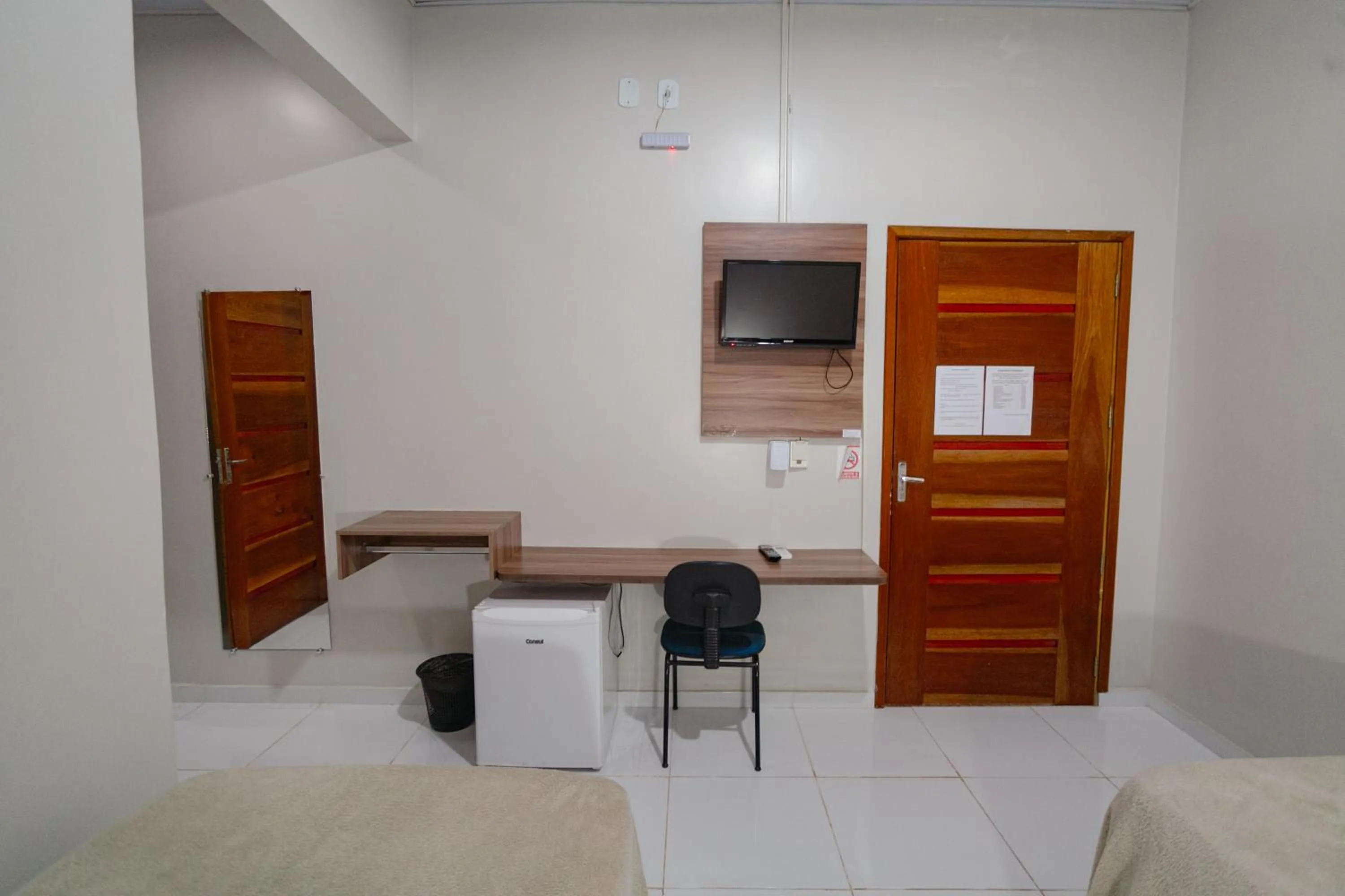 TV and multimedia in Hotel Verde Mares