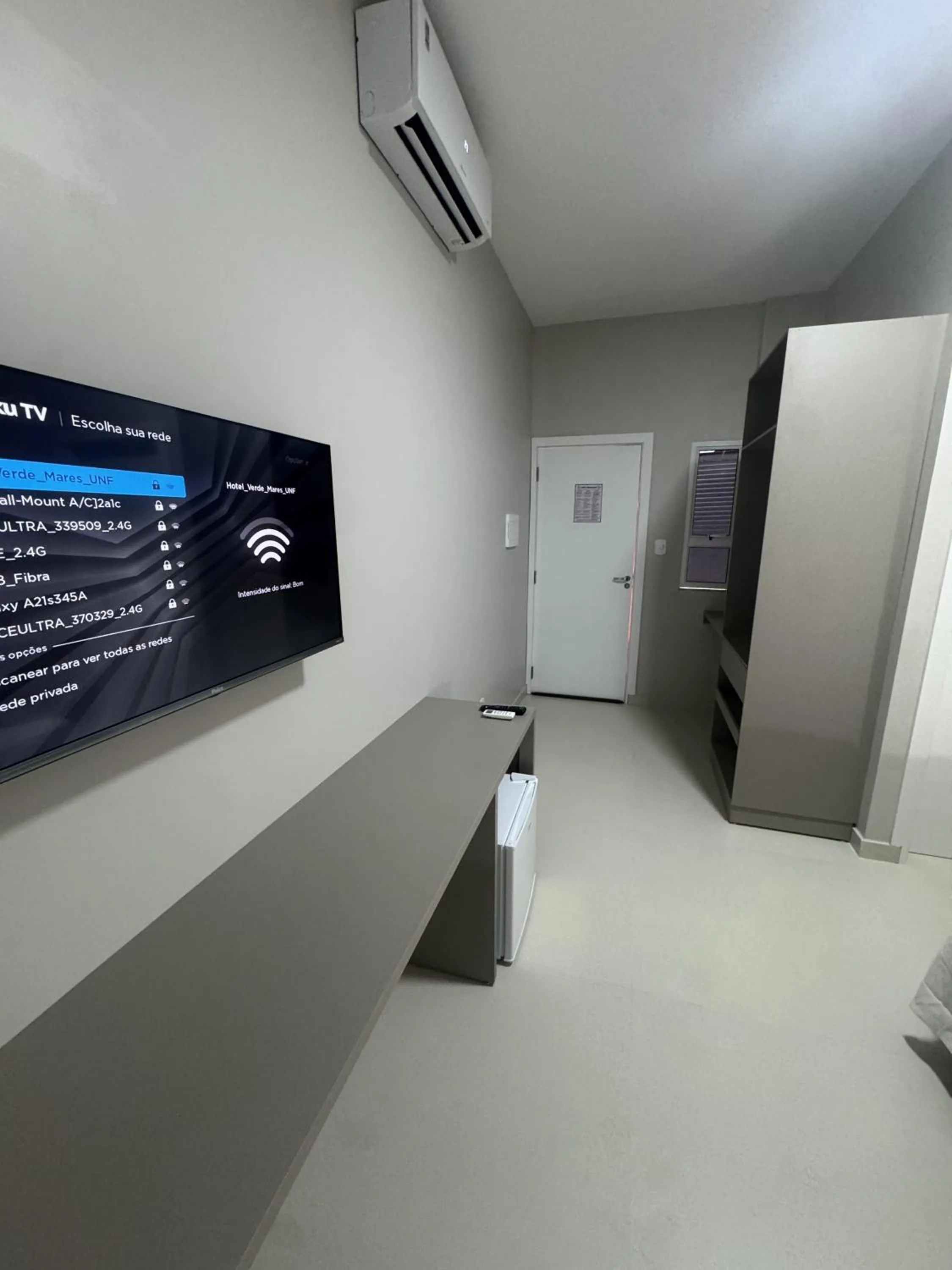 TV and multimedia in Hotel Verde Mares