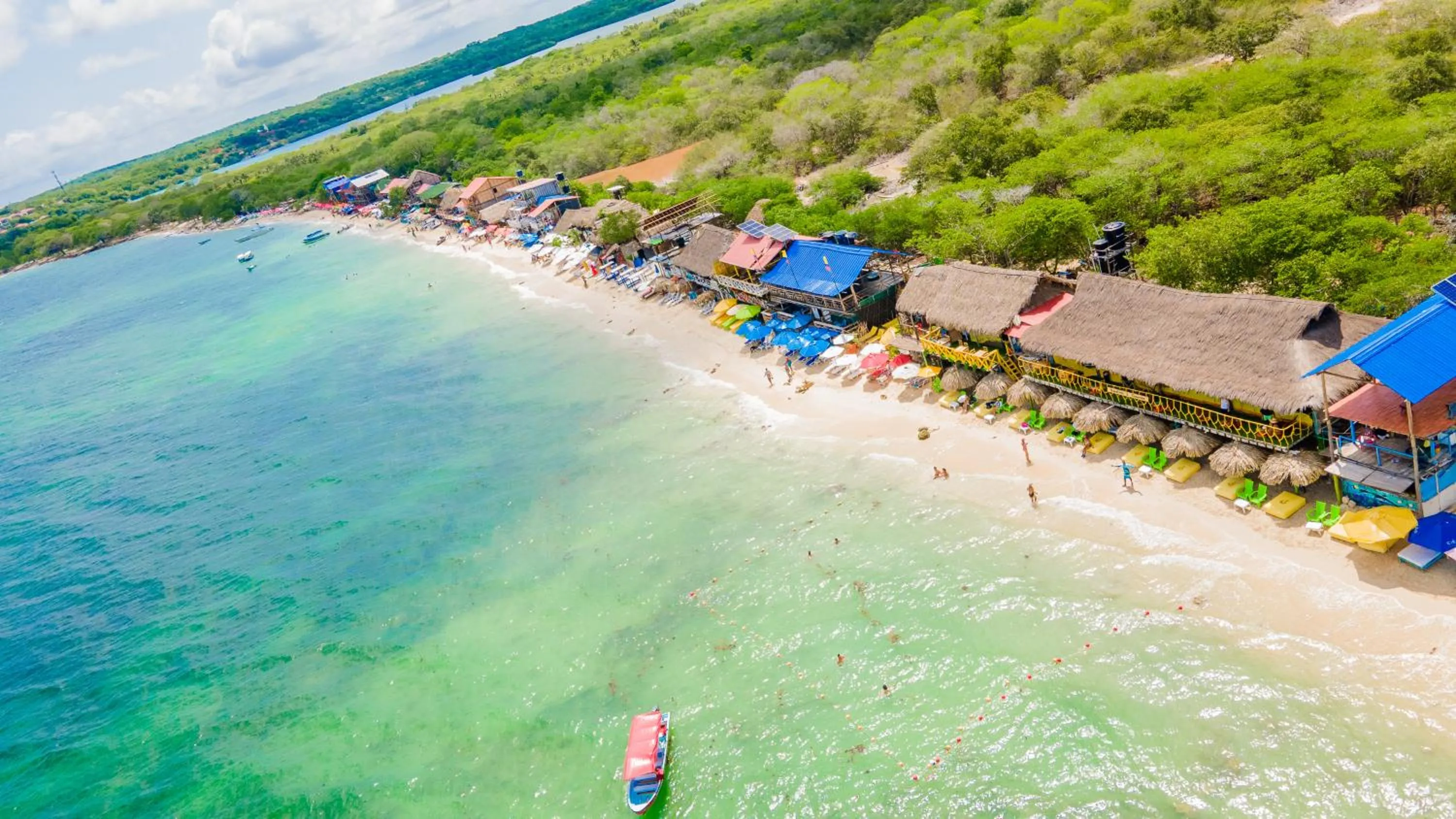 Beach in Nuestros Tres Tesoros II