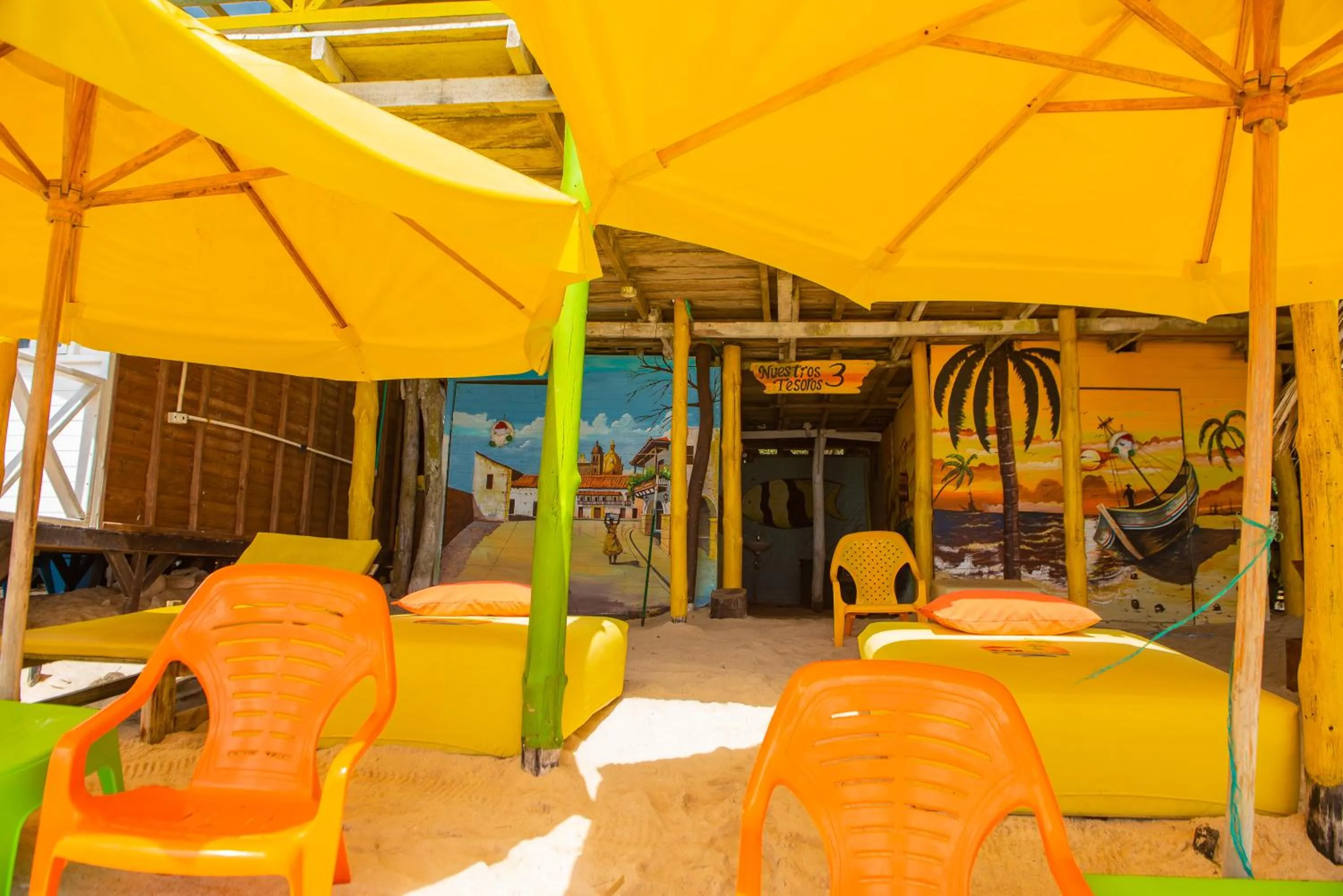 Nuestros Tres Tesoros II