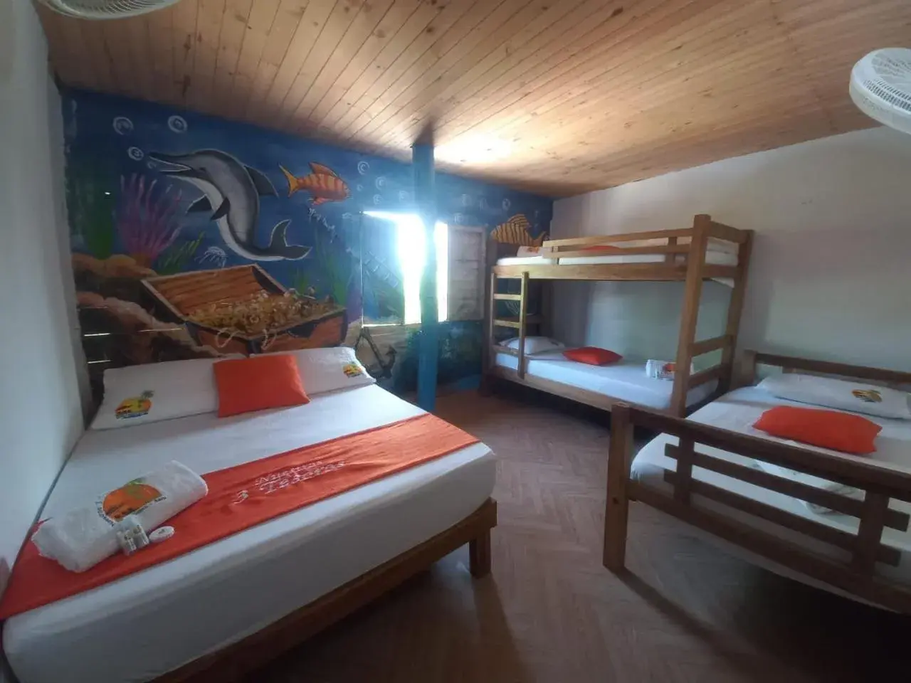 Family Room with Shared Bathroom in Nuestros Tres Tesoros II Family Room with Shared Bathroom in Nuestros Tres Tesoros II