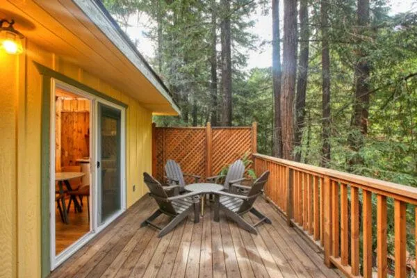 Property building in Fernwood Resort