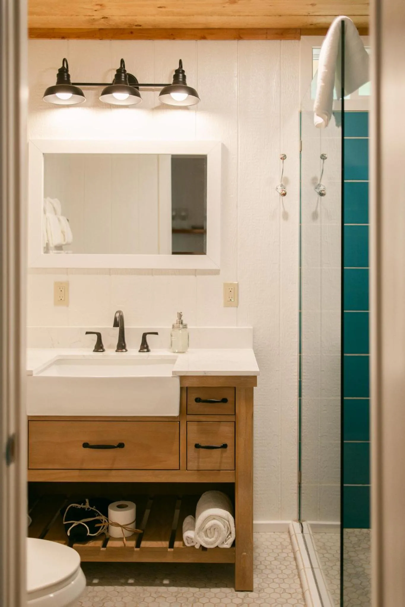 Bathroom in Fernwood Resort