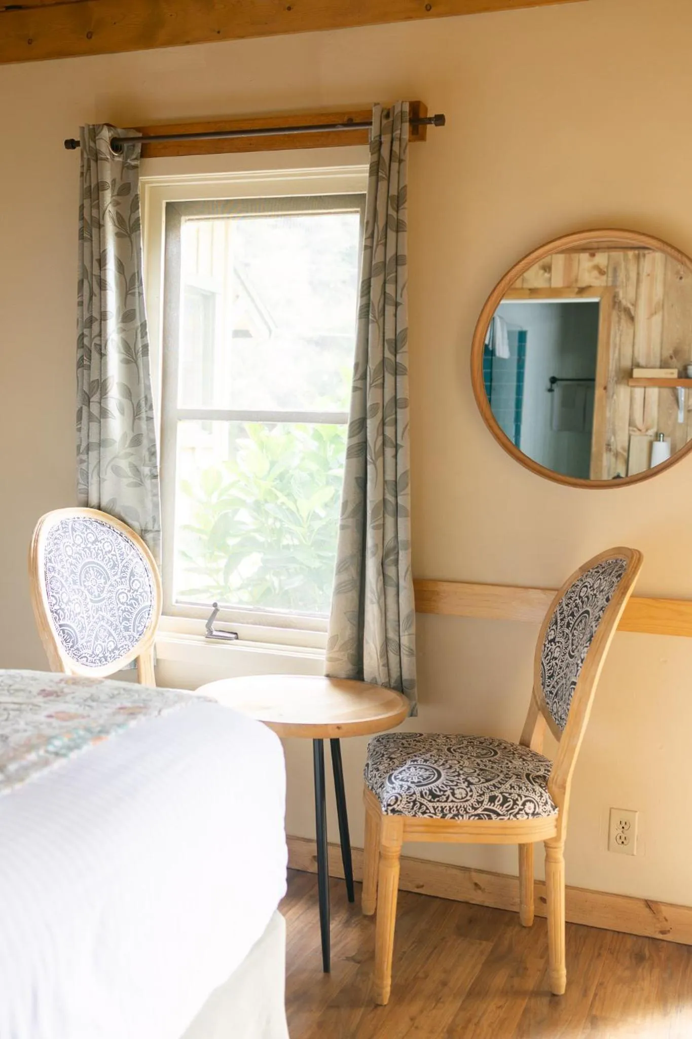 Decorative detail, Bed in Fernwood Resort