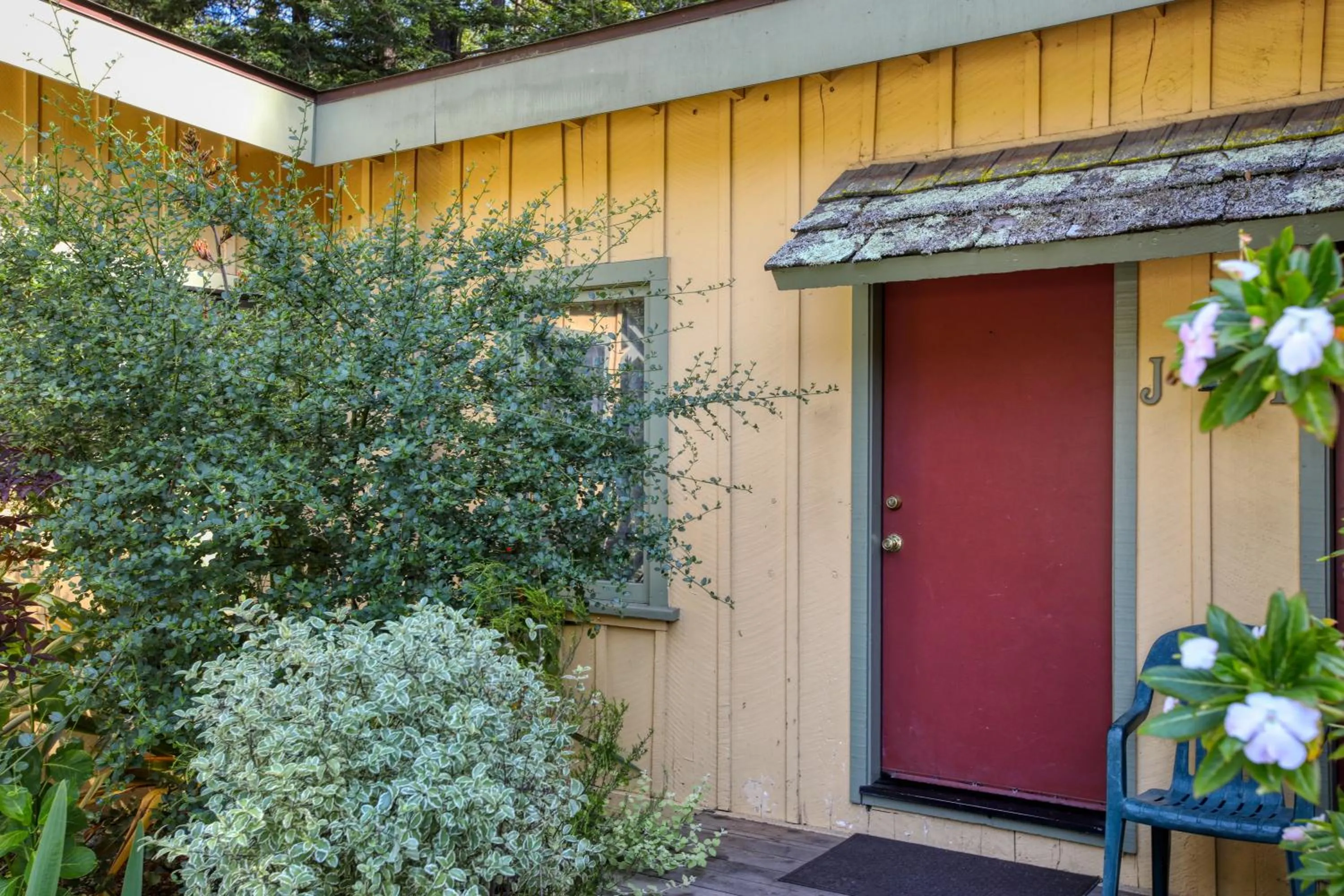 Property building in Fernwood Resort