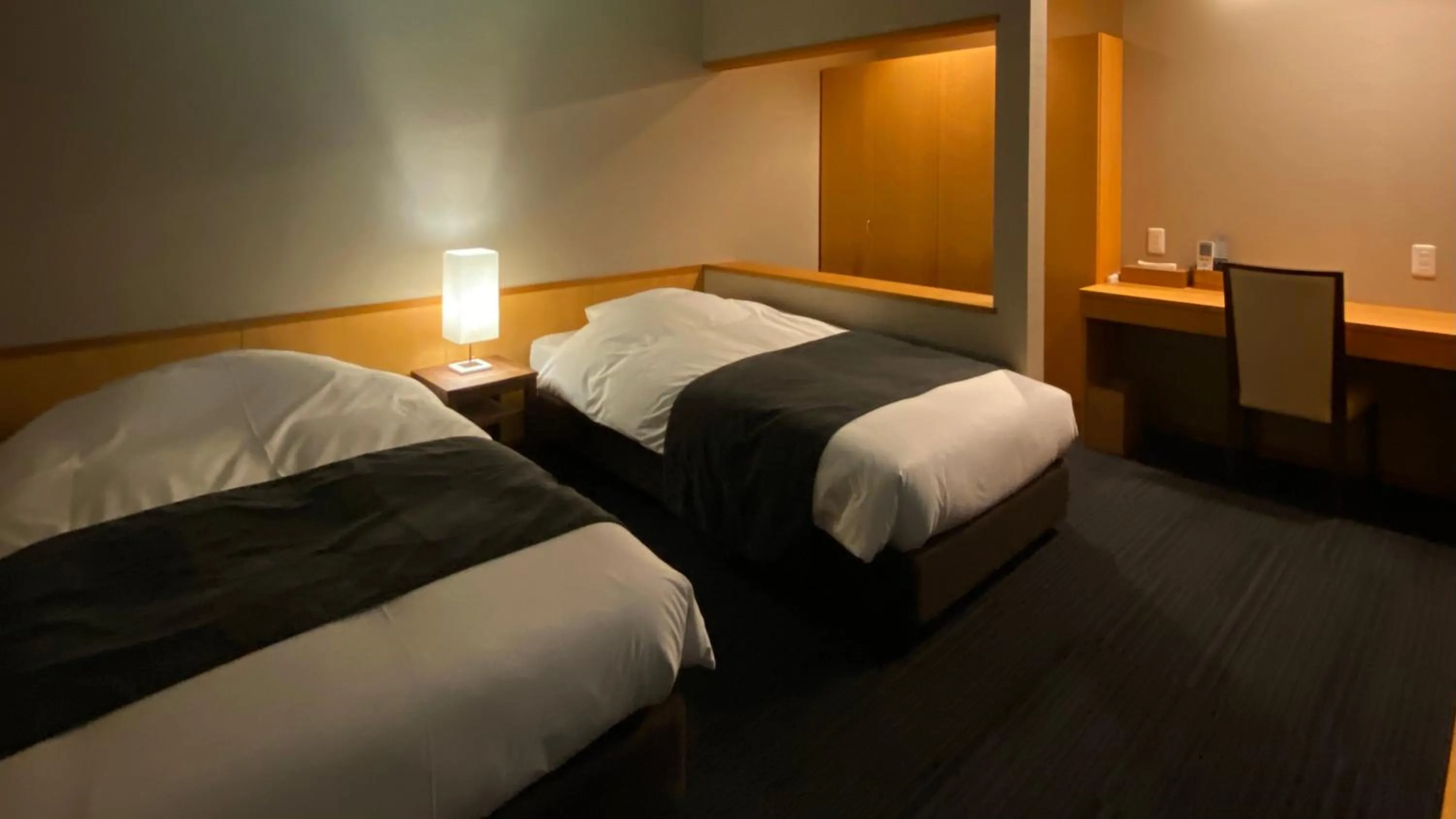 Bedroom, Bed in Minakamisansou