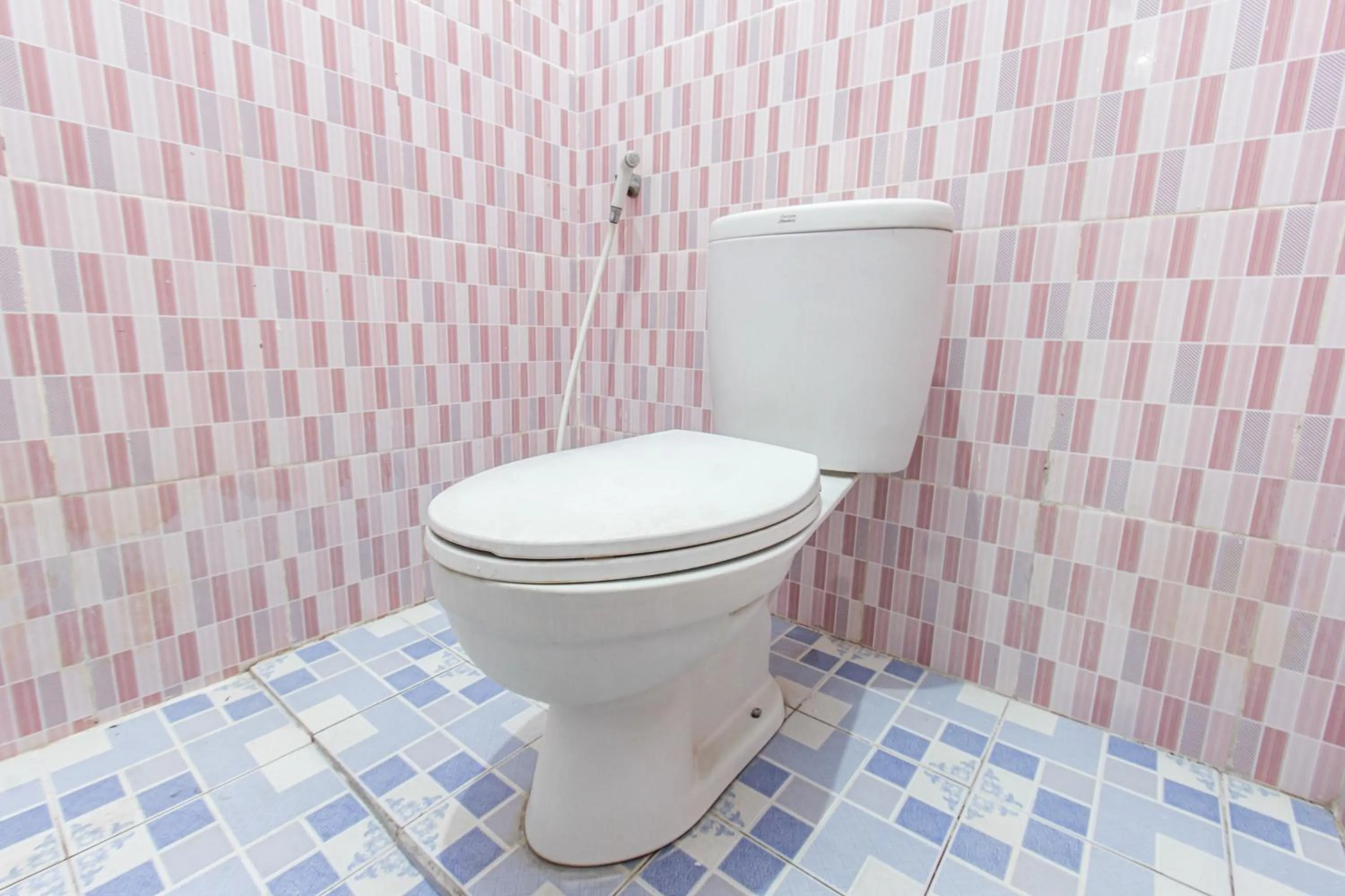 Bathroom in Hotel O Kawi Homestay