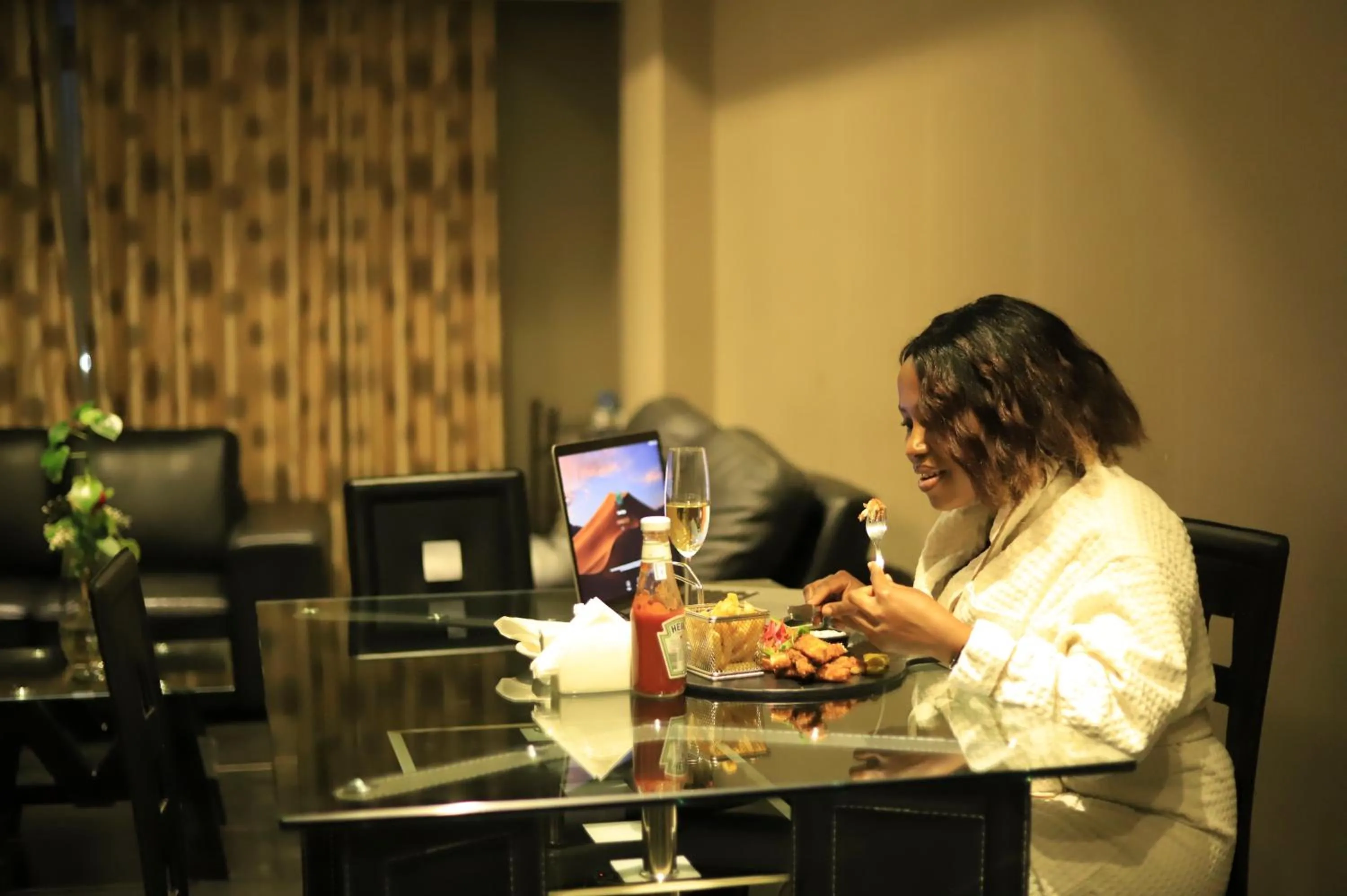 Food and drinks in Gelian Hotel