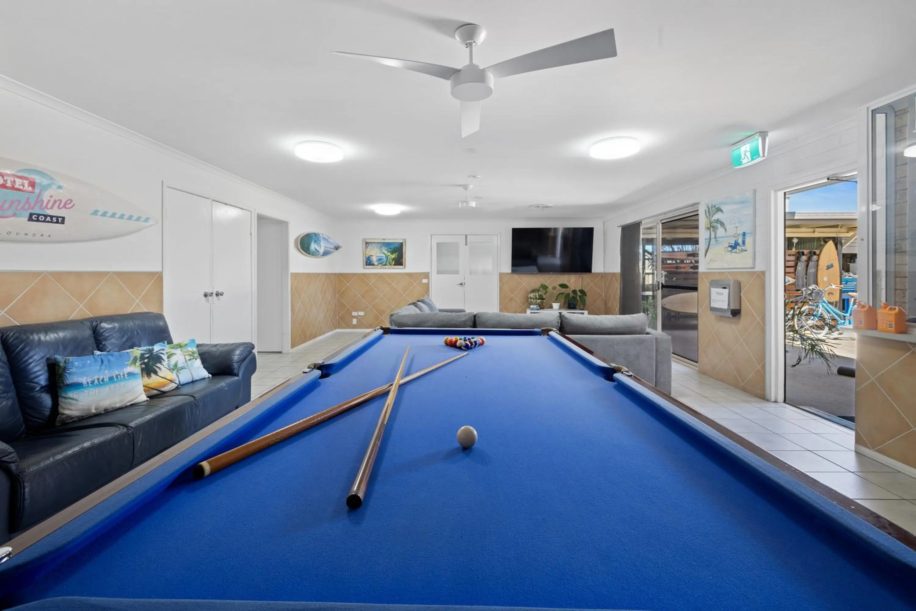 Billiard in 17 North Street Budget Accommodation