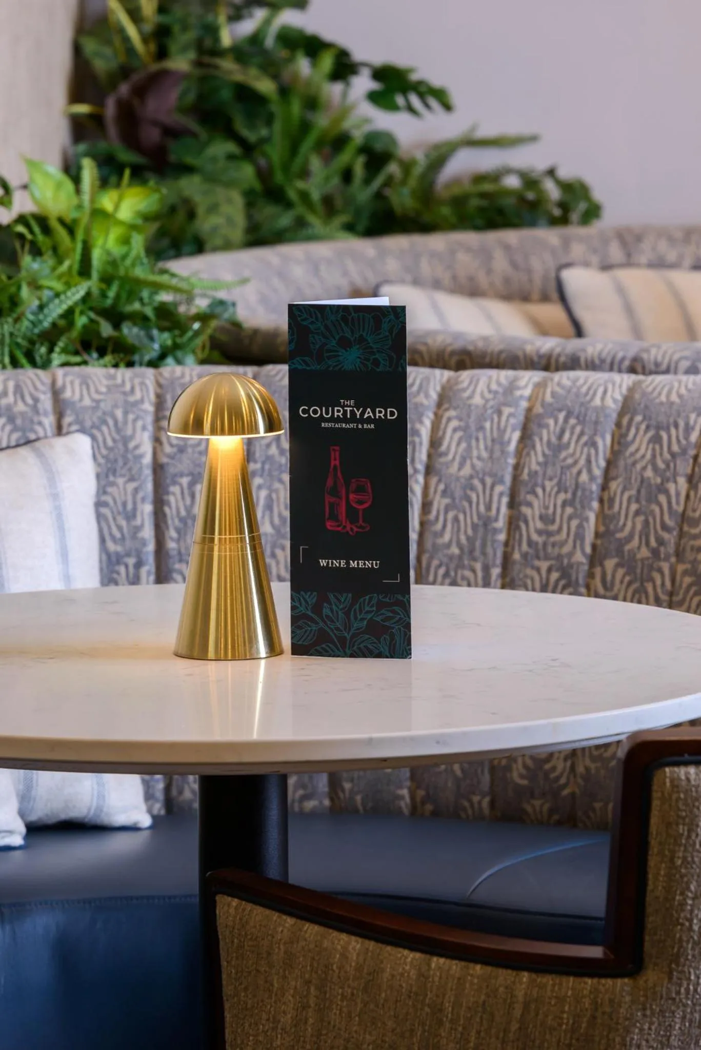 Restaurant/places to eat in Clybaun Hotel