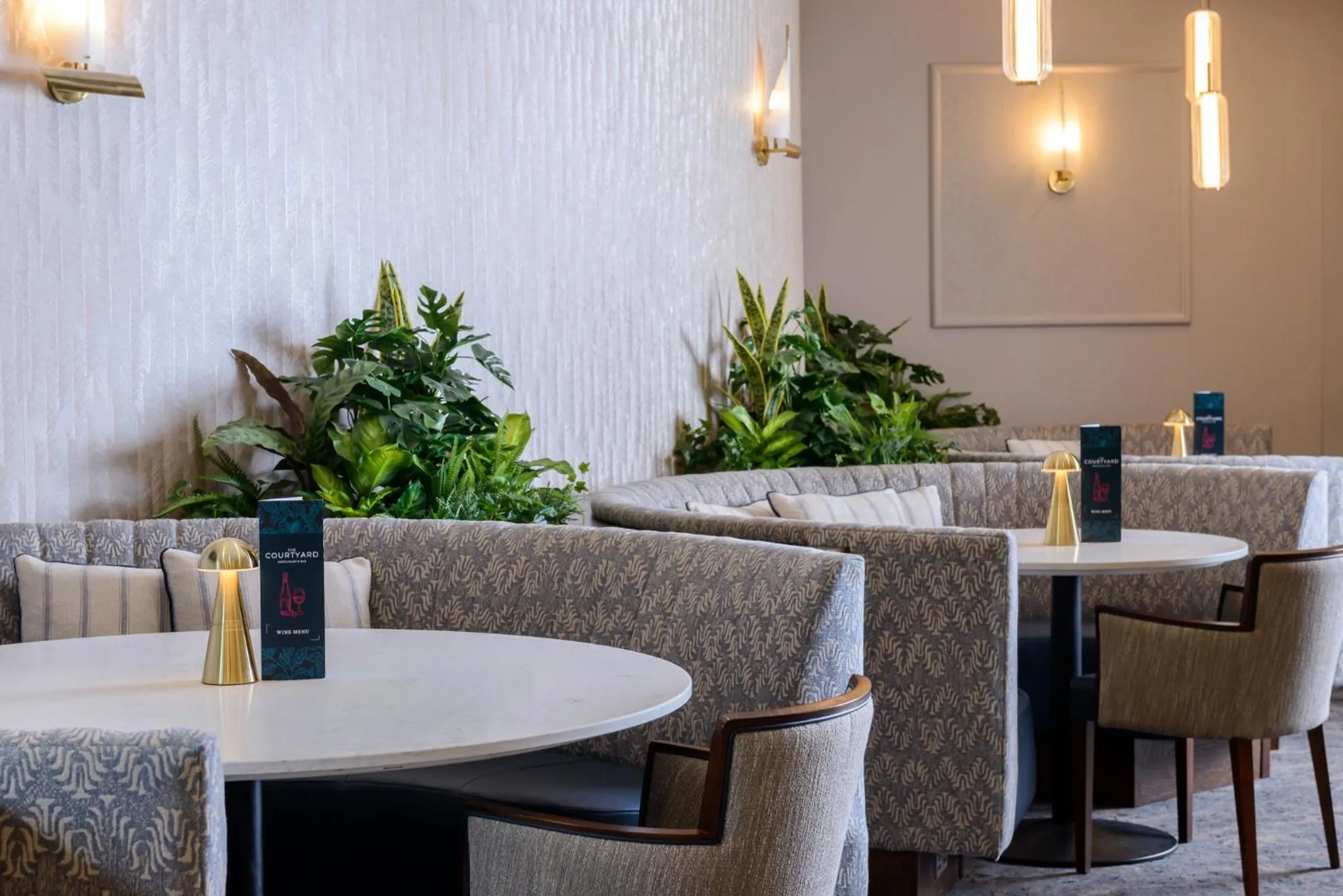 Restaurant/places to eat in Clybaun Hotel