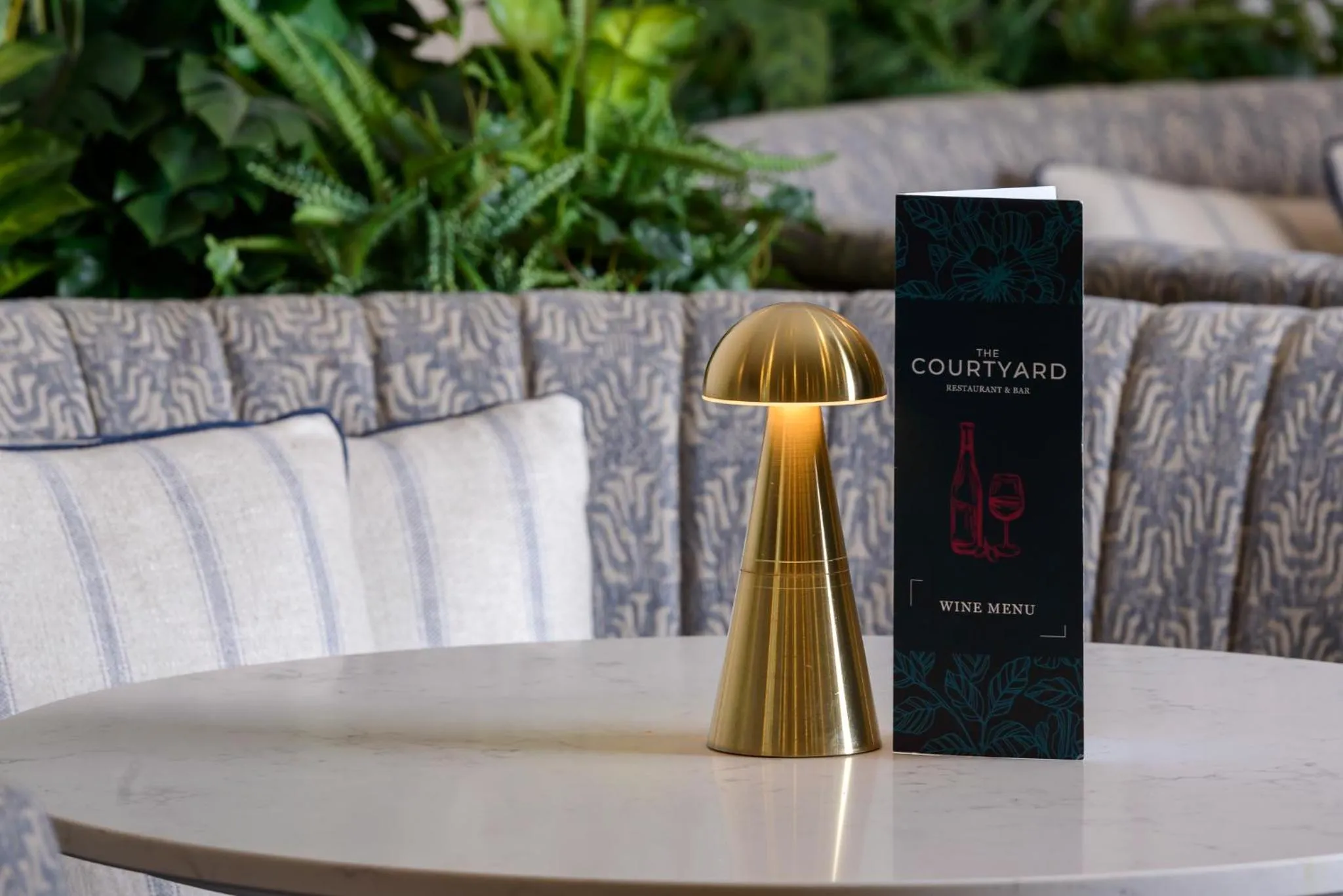 Restaurant/places to eat in Clybaun Hotel