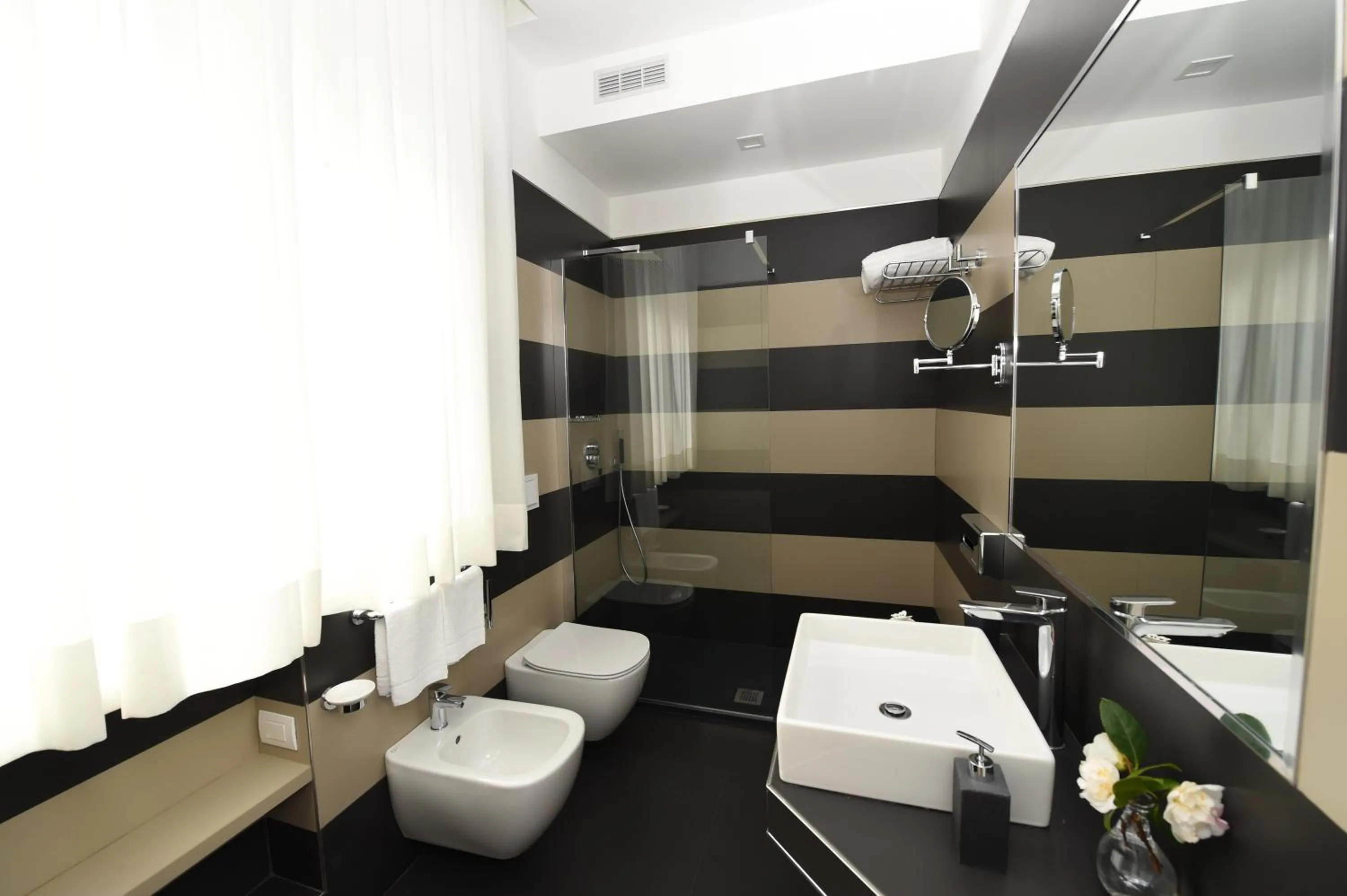 Bathroom in Bella Sorrento B&B