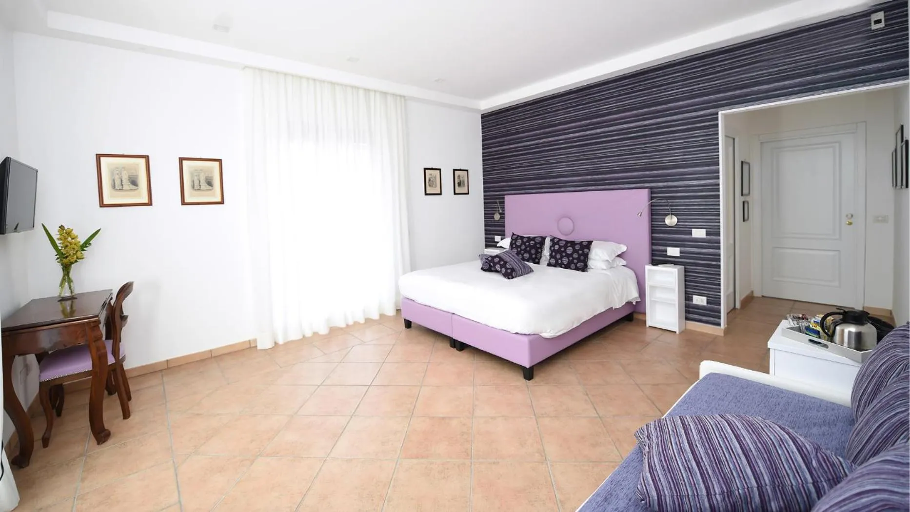 Bed in Bella Sorrento B&B