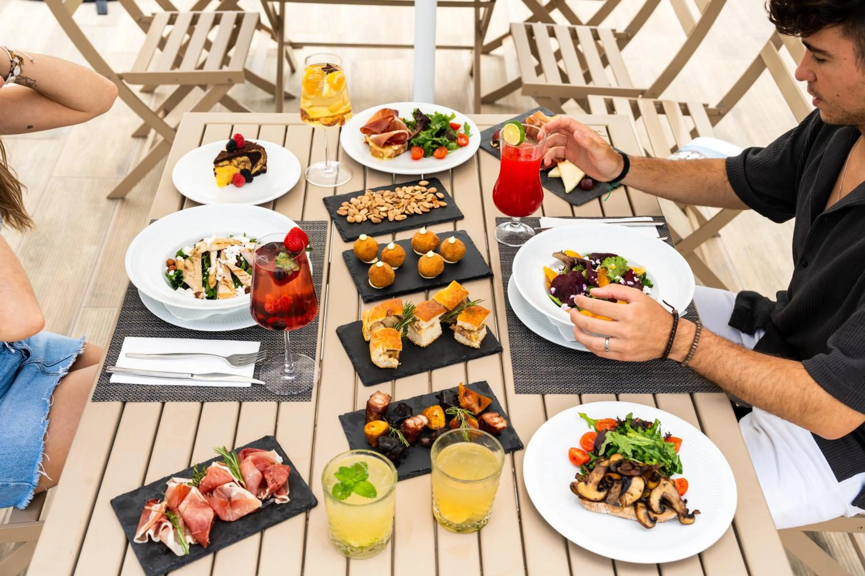 Food and drinks in Borralha Hotel, Restaurante & Spa