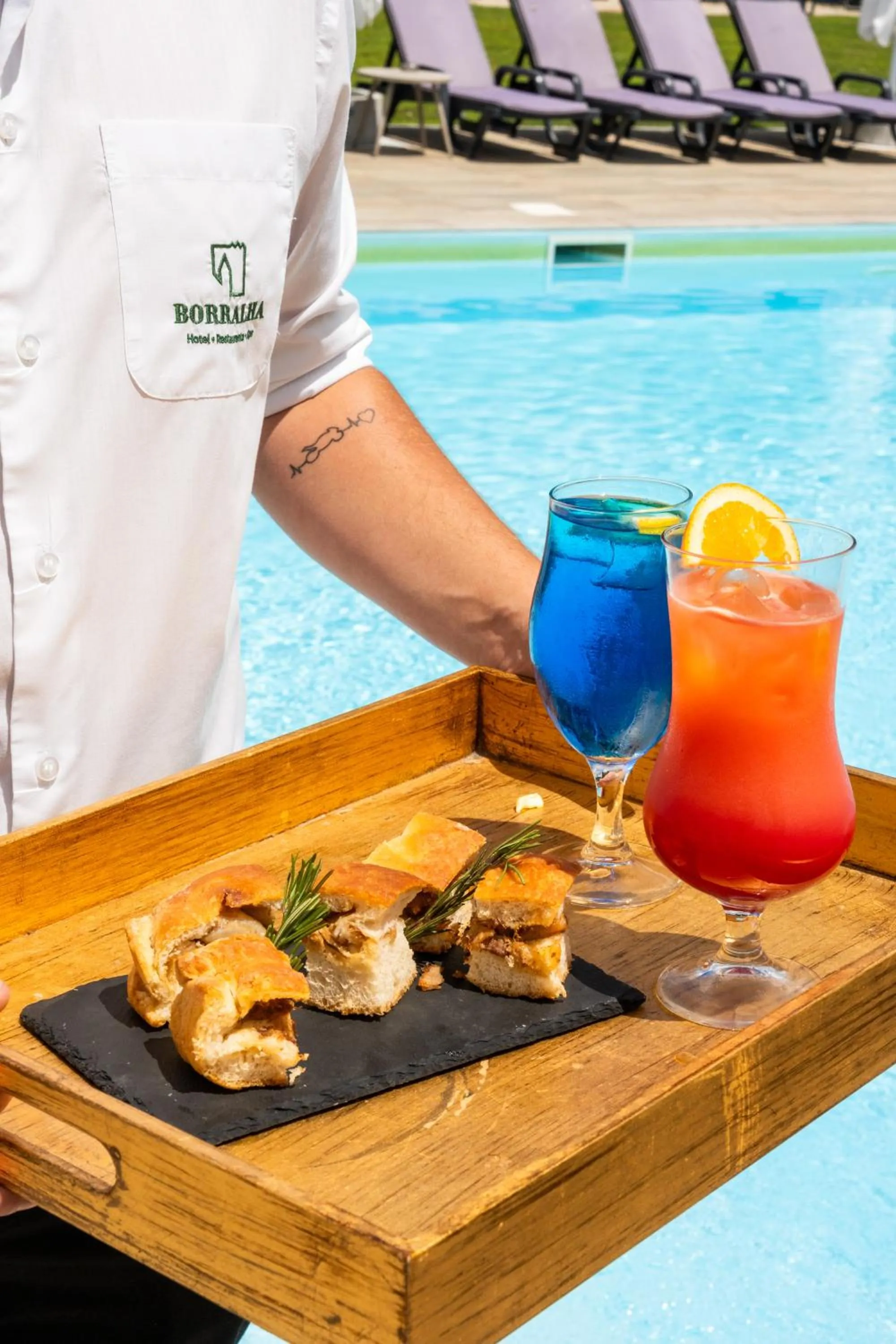 Swimming pool in Borralha Hotel, Restaurante & Spa