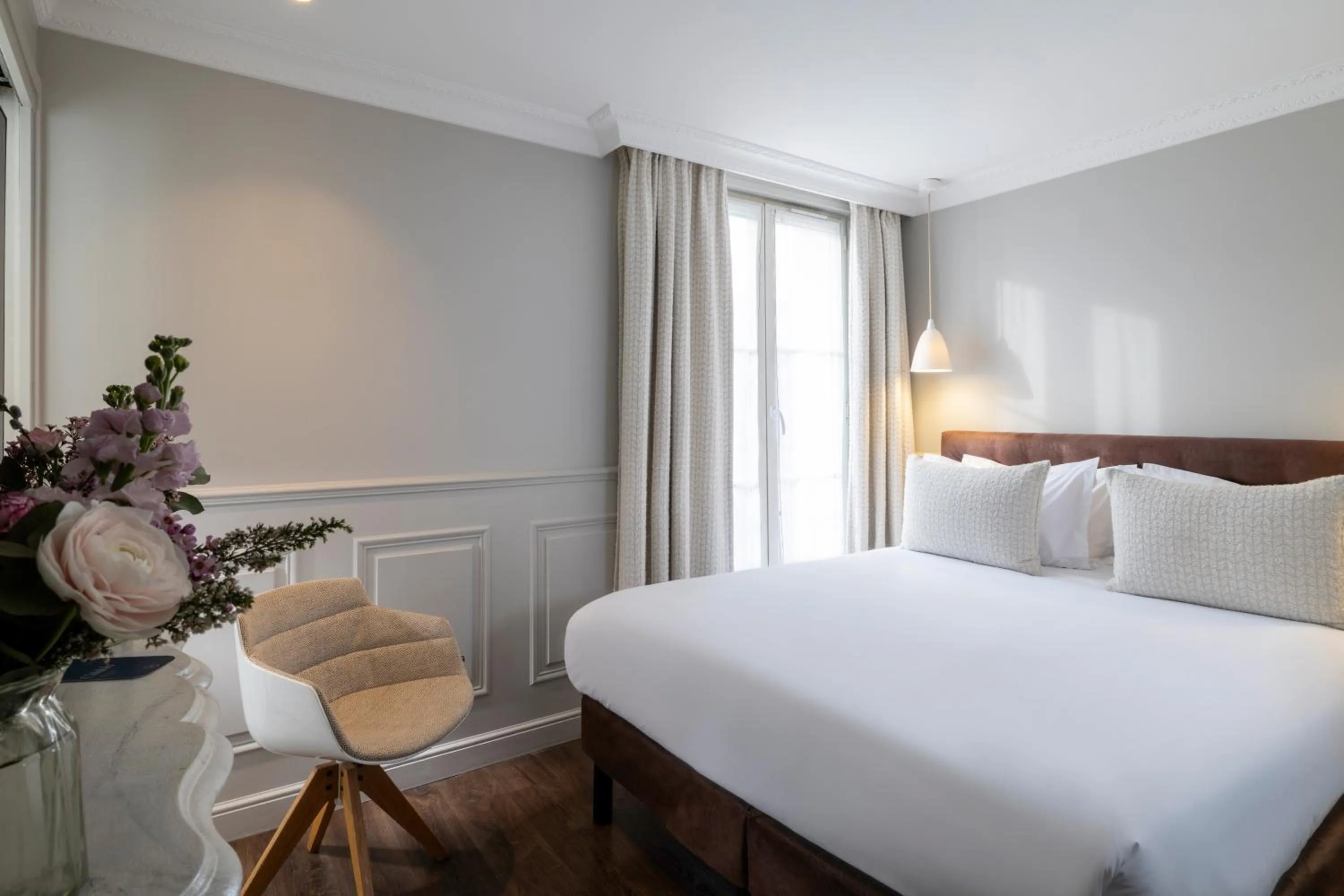 Photo of the whole room, Bed in Hôtel Madeleine Haussmann