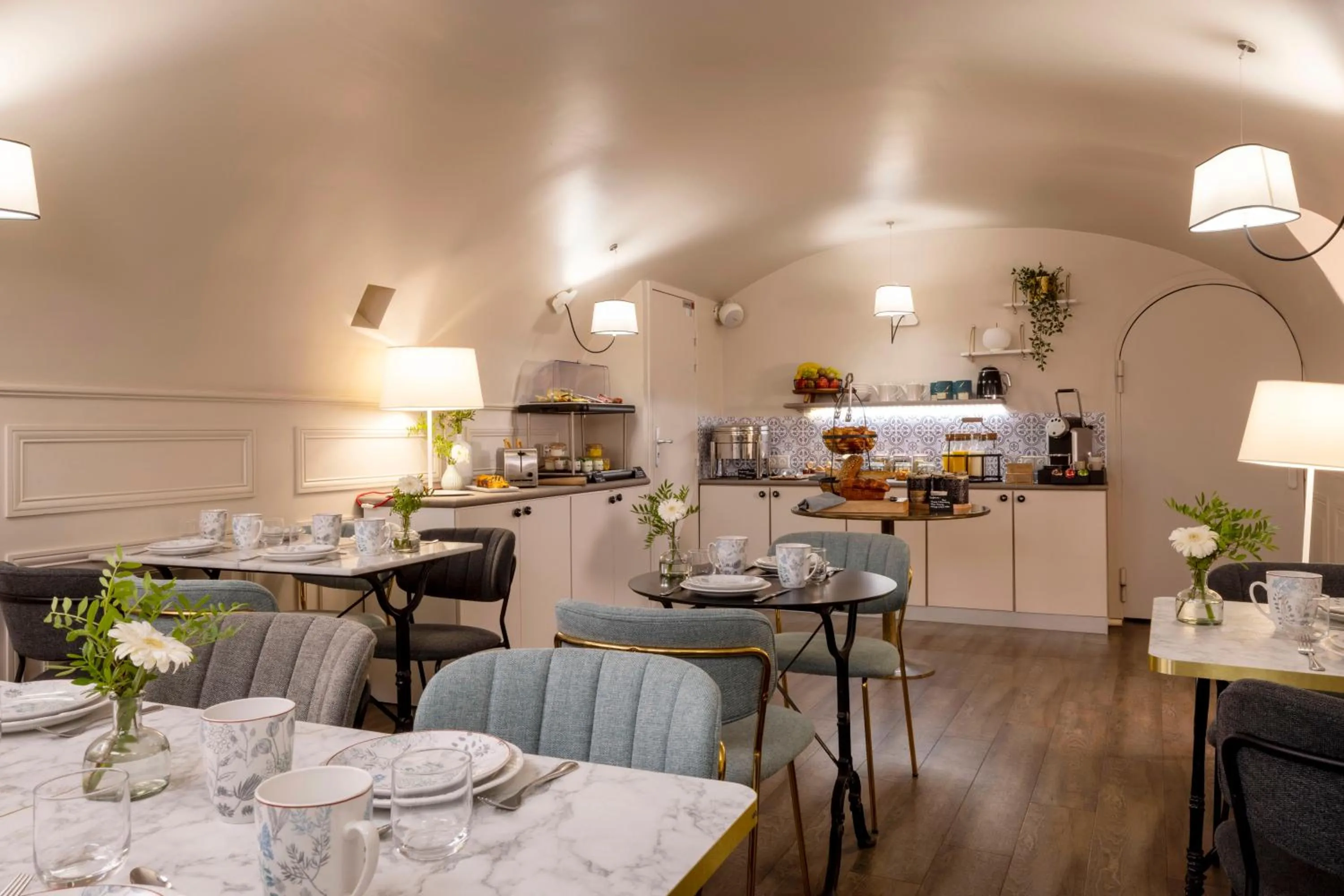 Breakfast in Hôtel Madeleine Haussmann