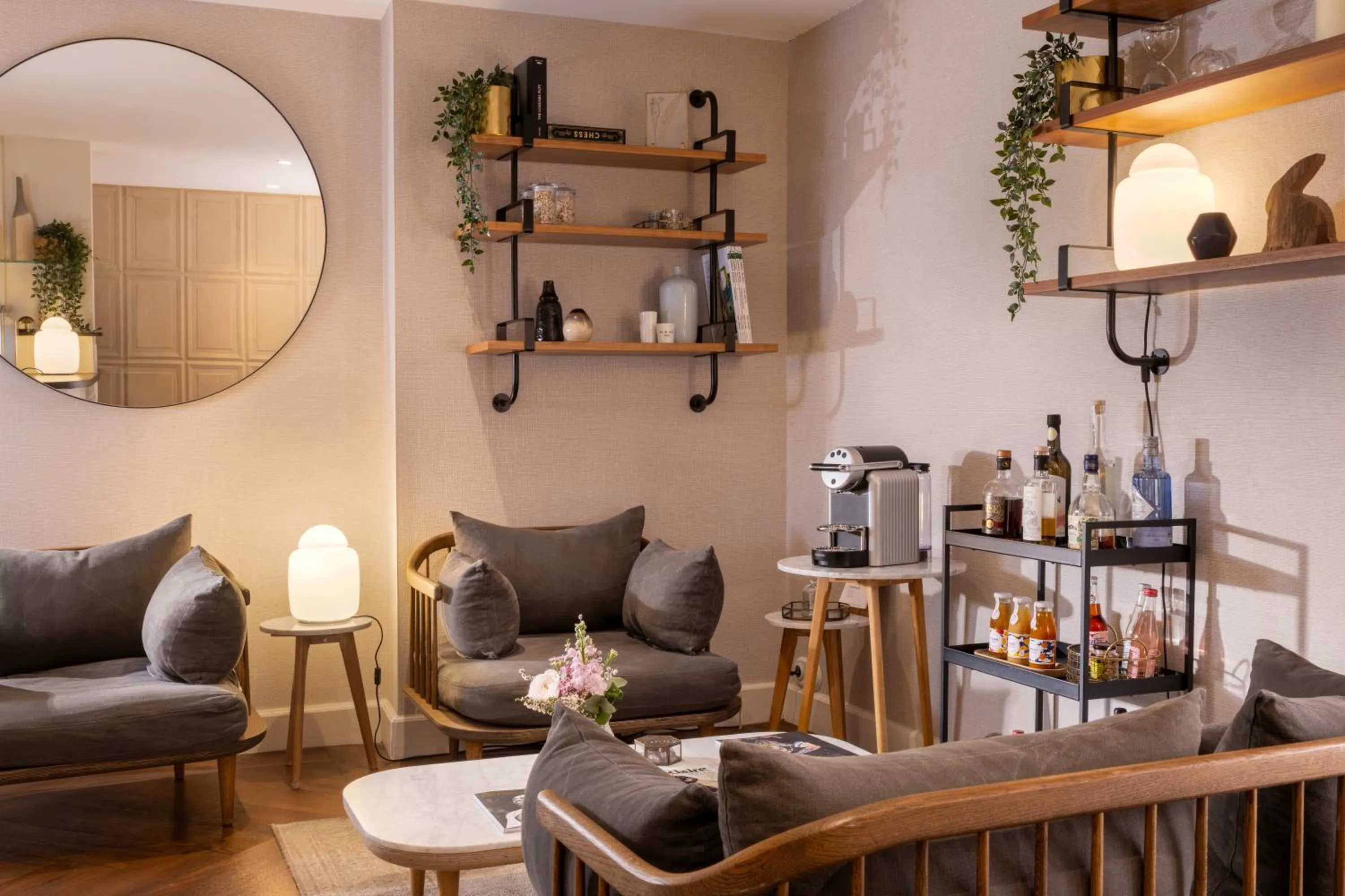 Coffee/tea facilities in Hôtel Madeleine Haussmann