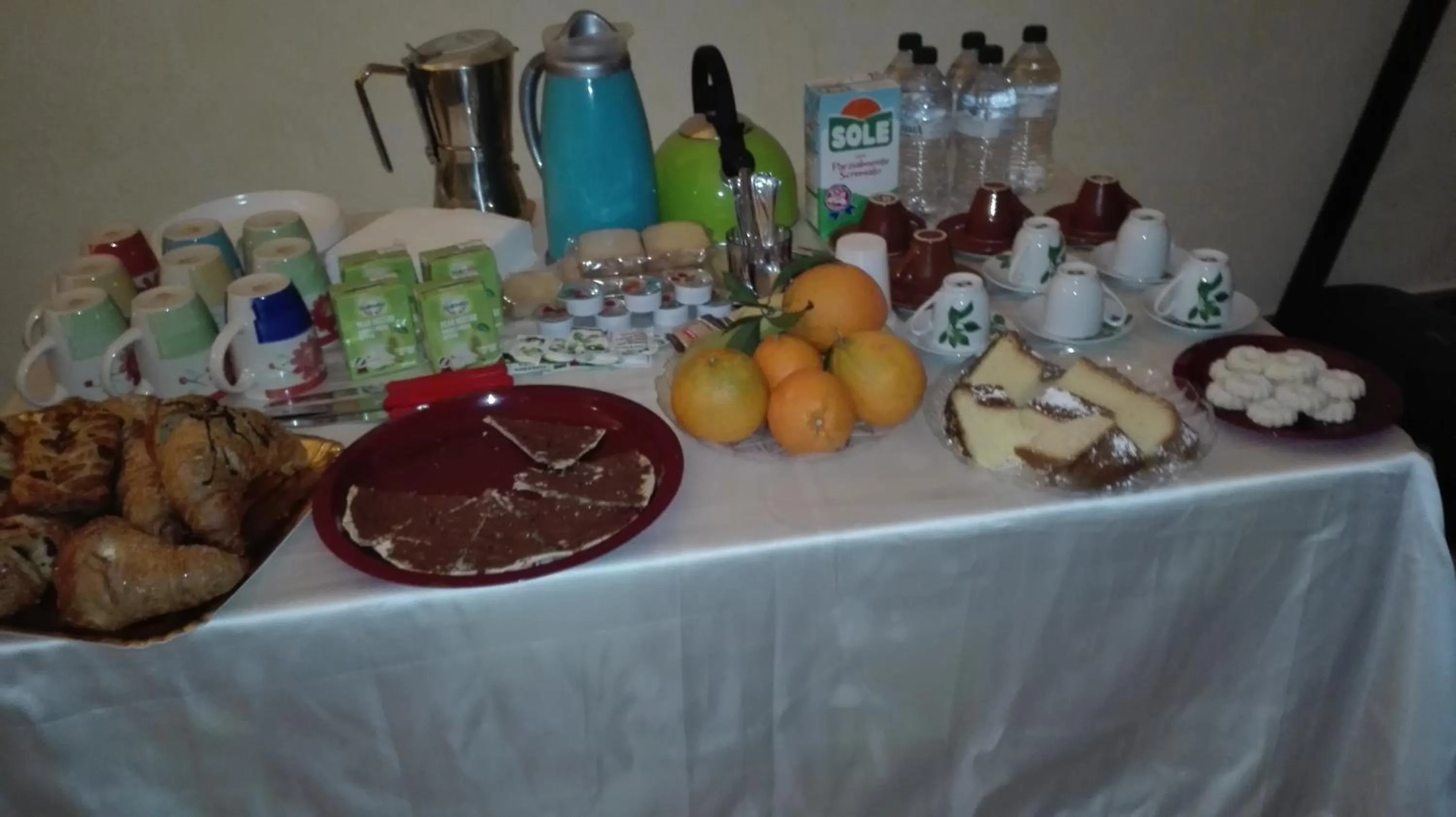 Buffet breakfast in B&b Candido Vacanze