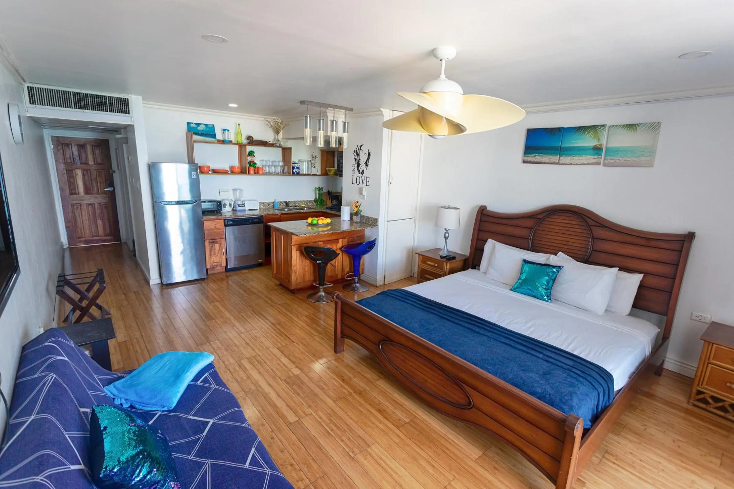 Bed in Montego Bay Club Apartments