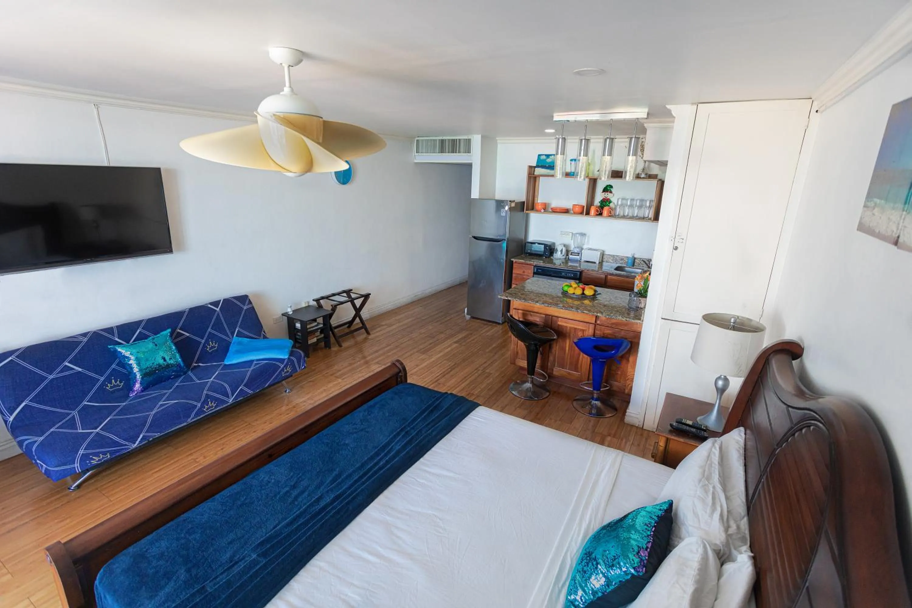 Bed in Montego Bay Club Apartments