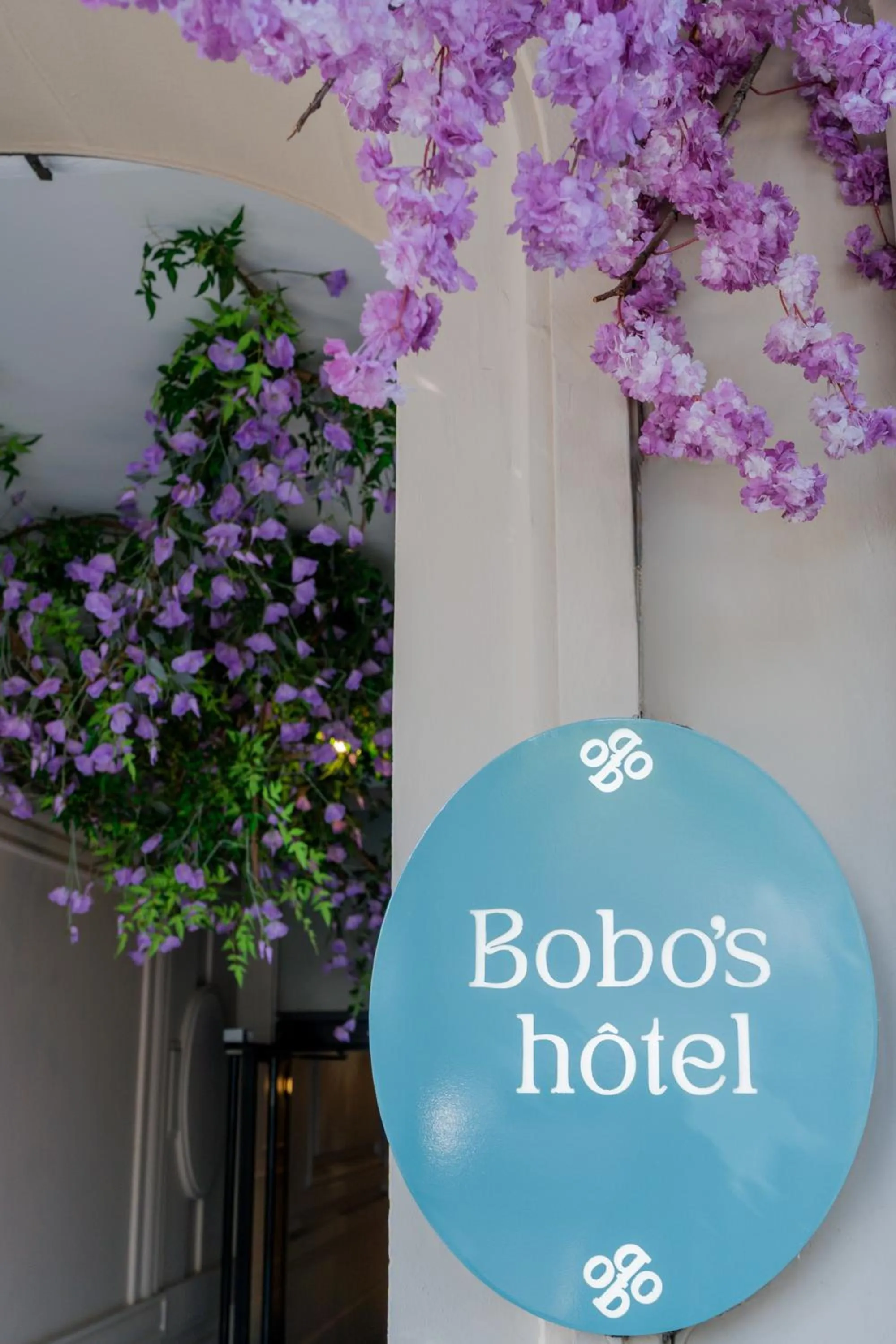 Bobo's hotel