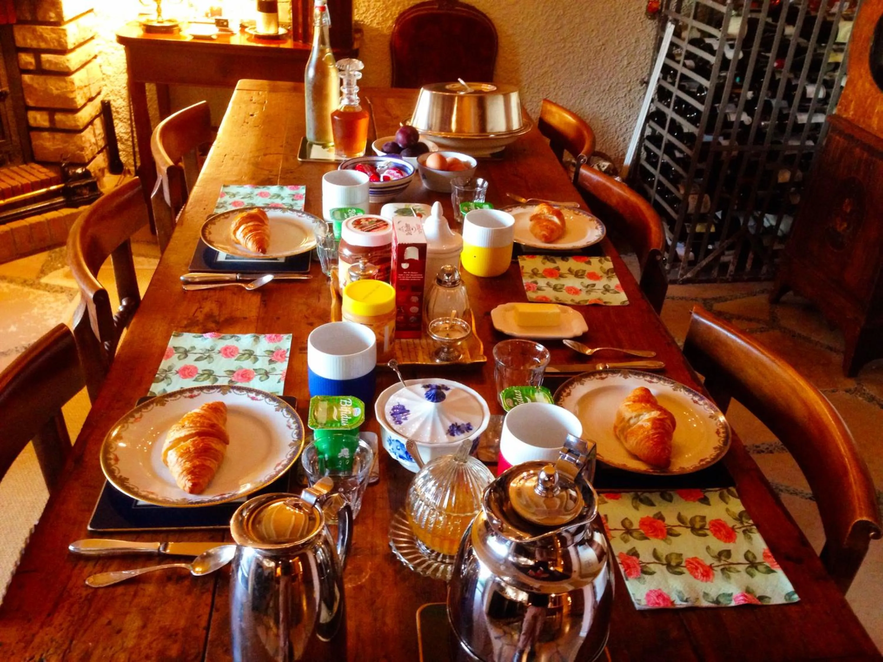 Food and drinks in Jan's place in Burgundy