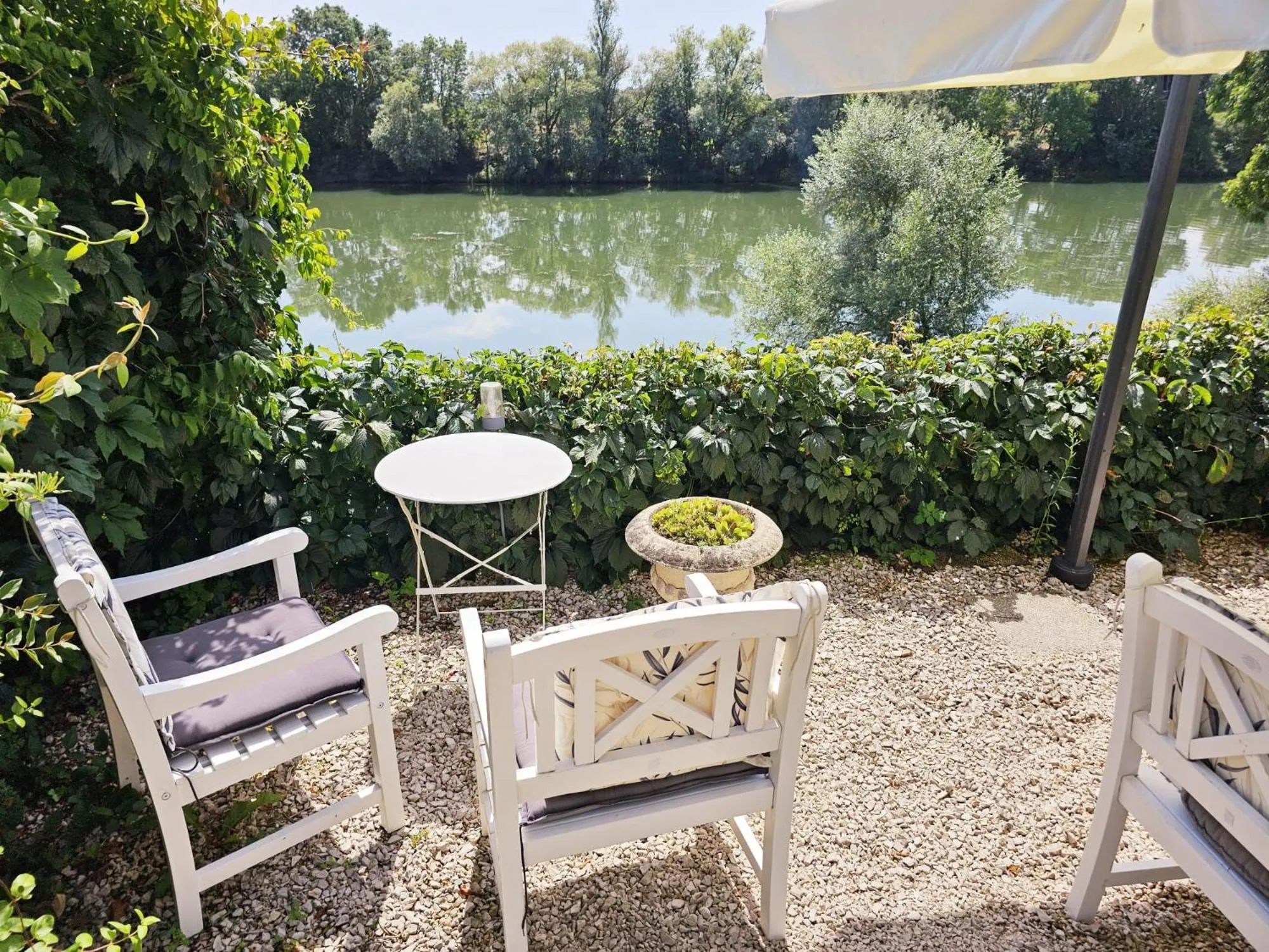 Garden in Jan's place in Burgundy