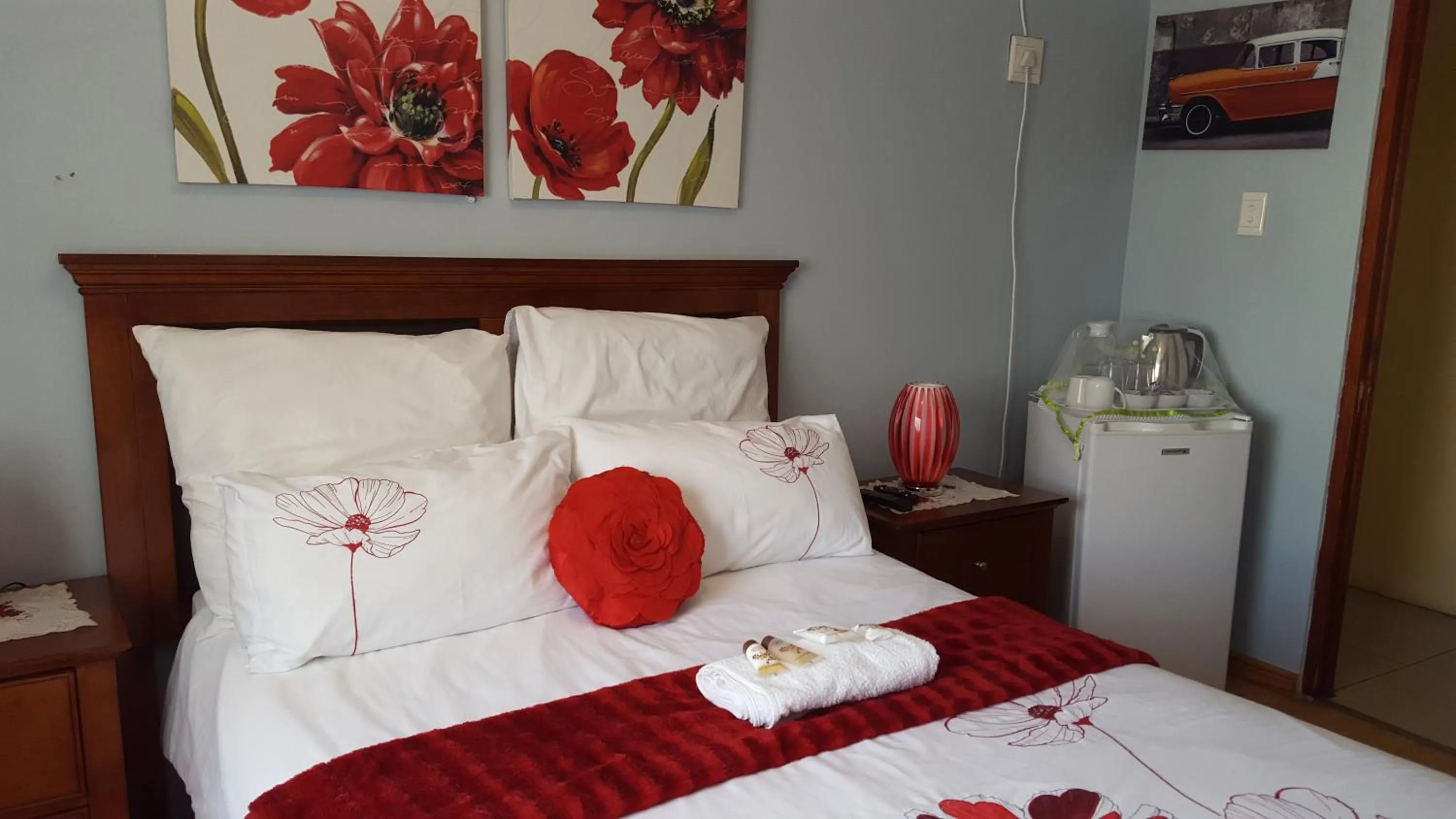 Shower, Bed in Sleepwell