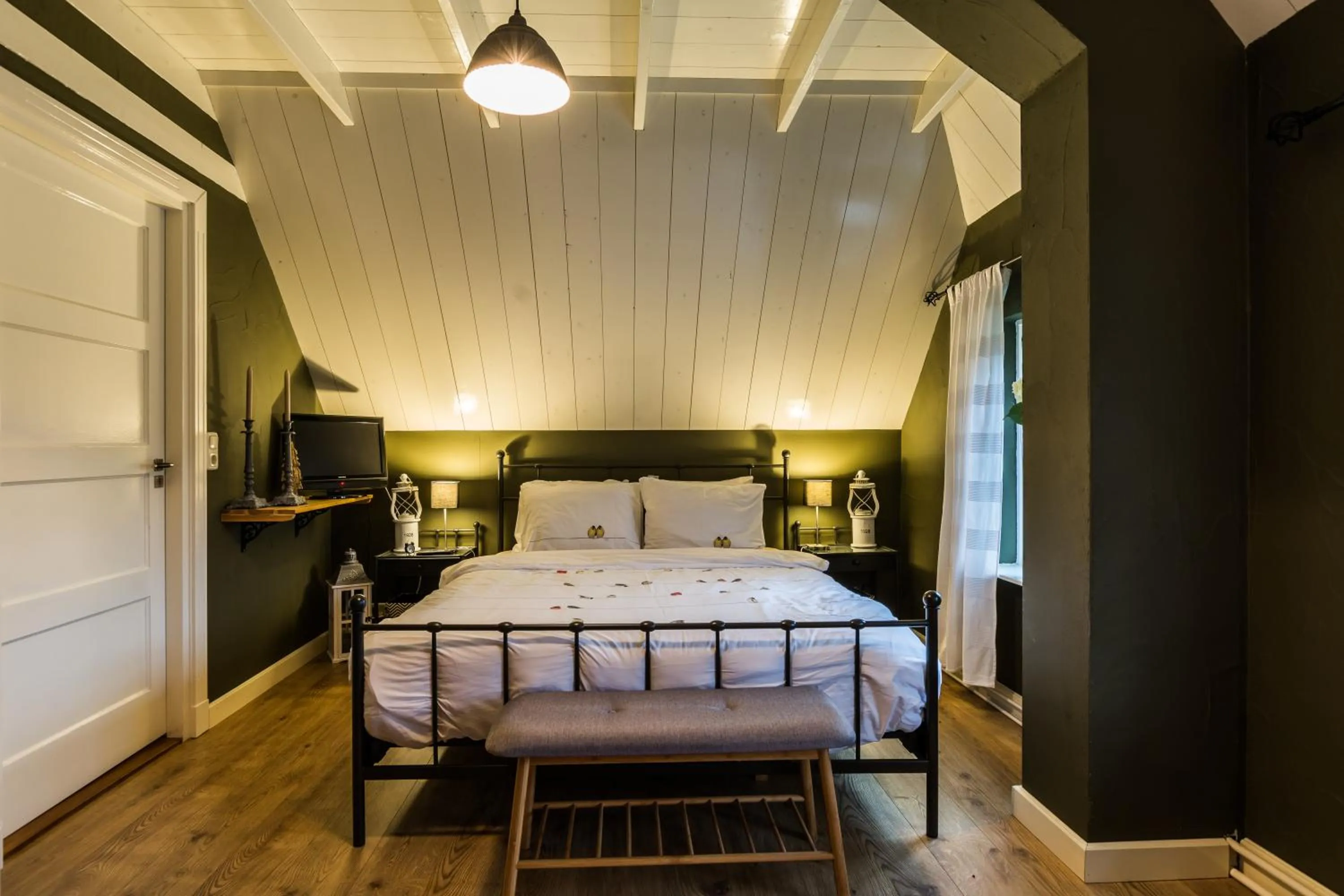 Bed in Bed en Breakfast Gees